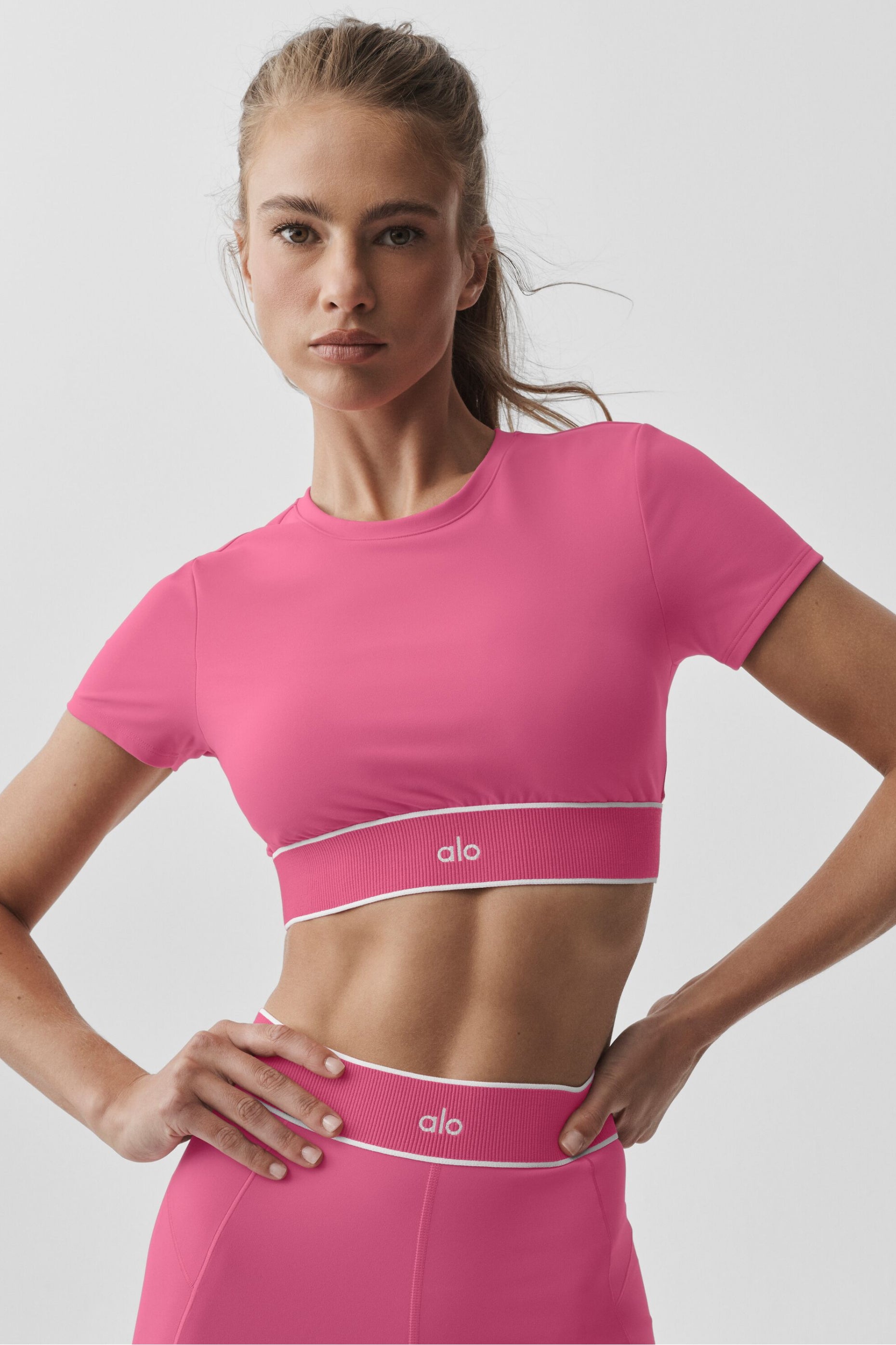 Alo Yoga ALO Softsculpt Amp It Up Short Sleeve Bra - Paradise Pink
