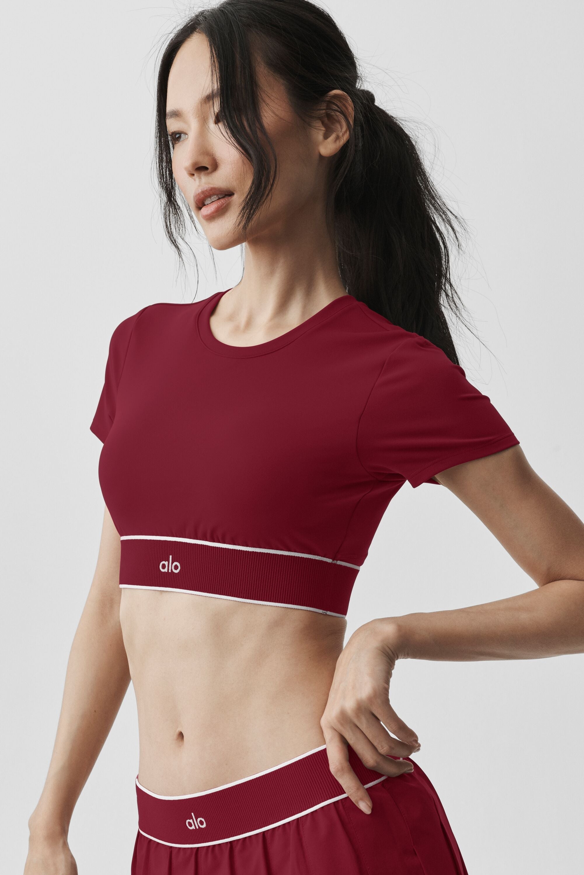 Alo Yoga ALO Softsculpt Amp It Up Short Sleeve Bra - Summer Romance Red