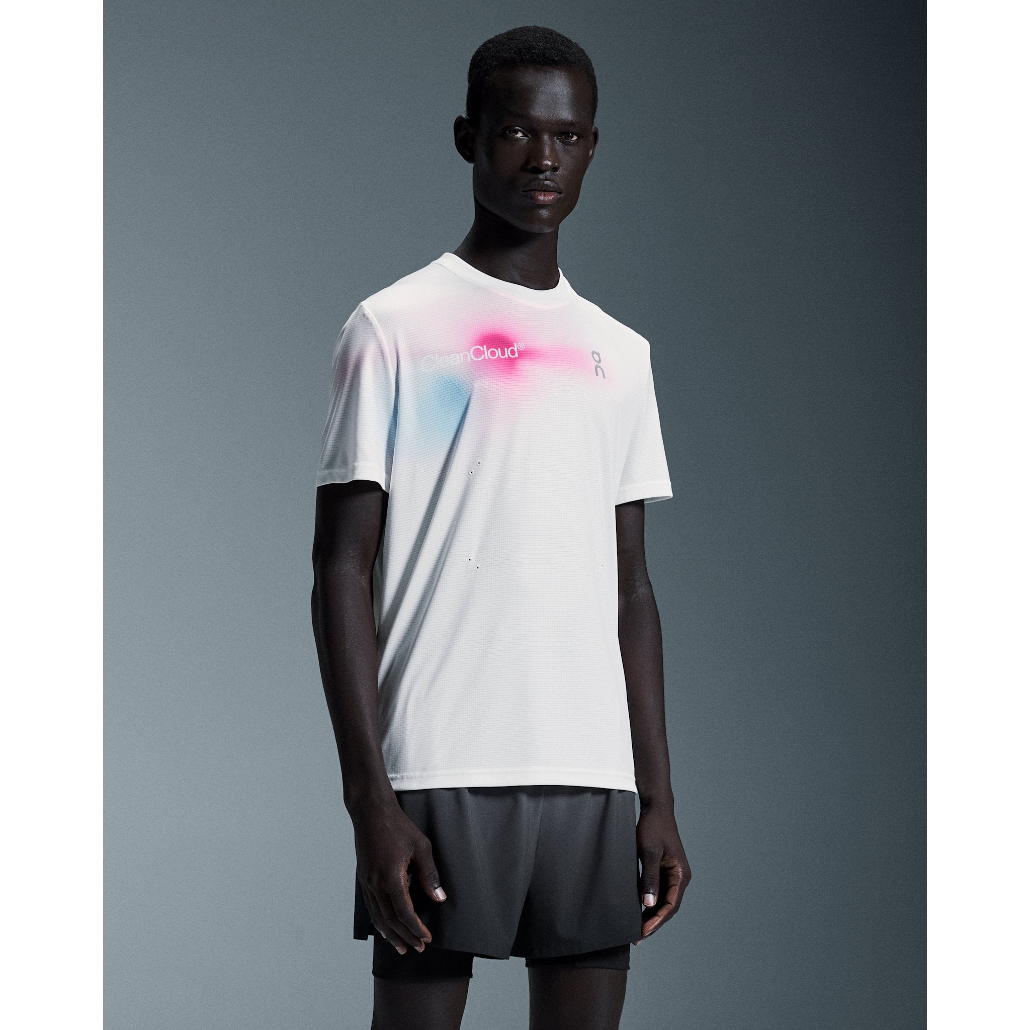 On Pace-T Undyed | Pink