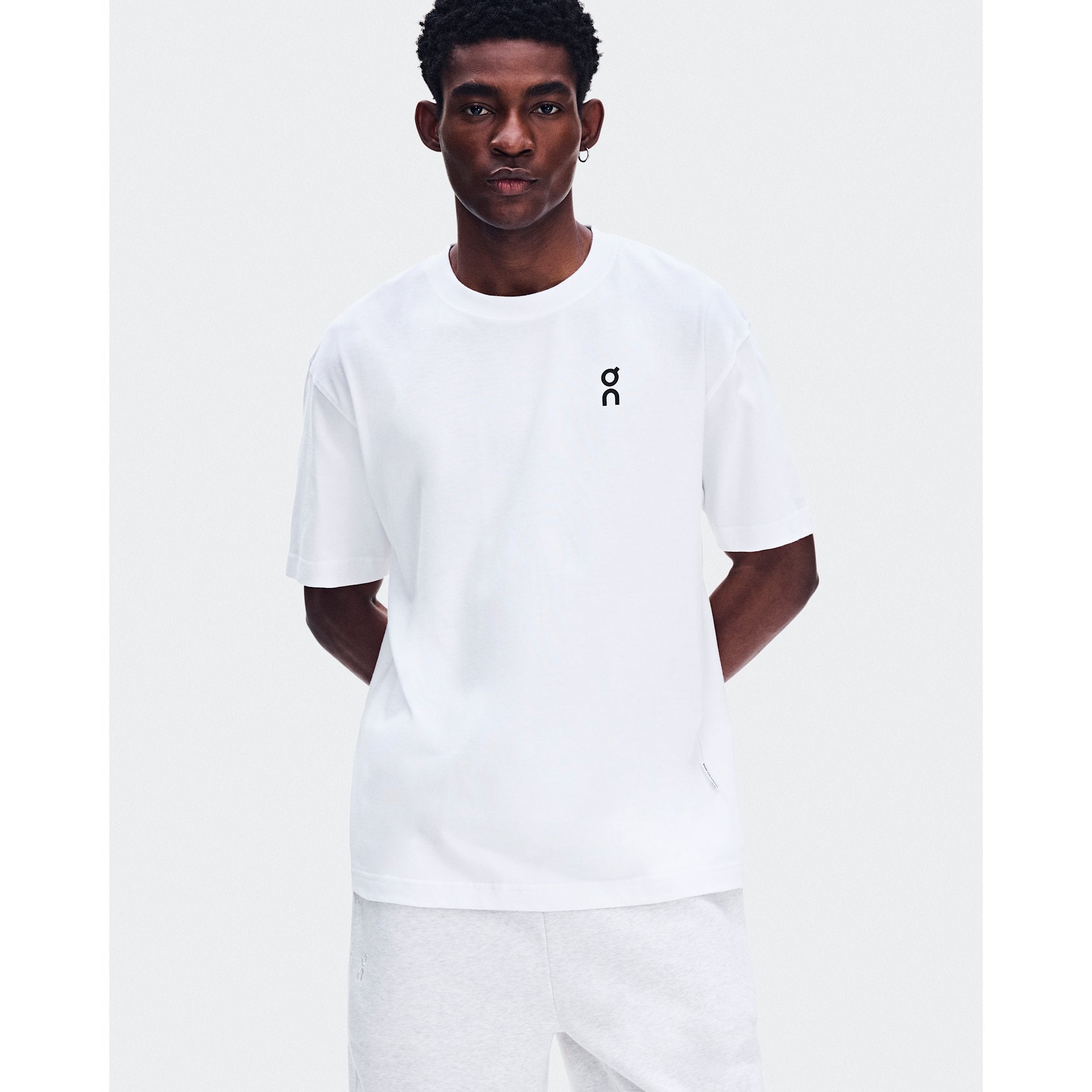 On Club-T Glow White