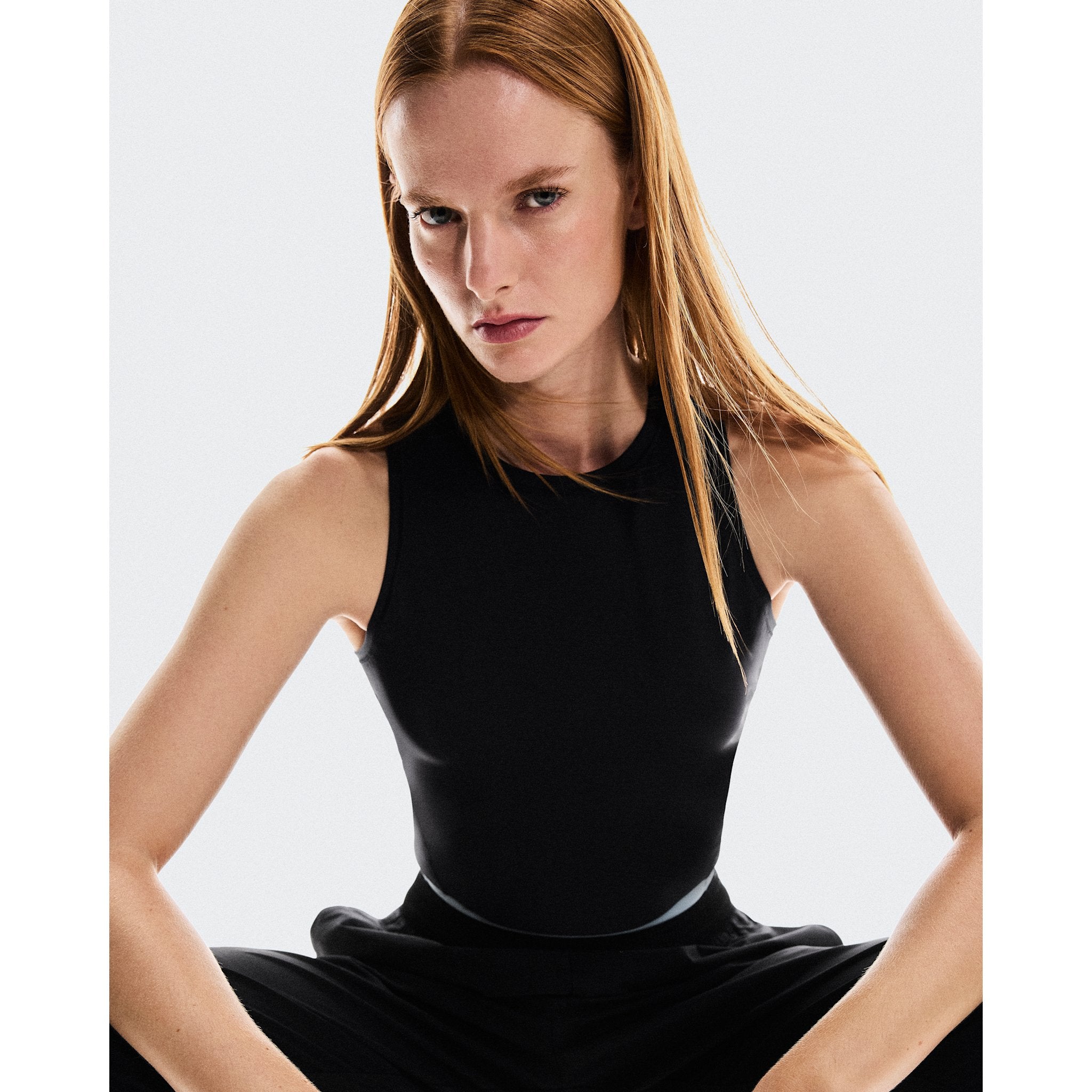 On Studio Crop Black
