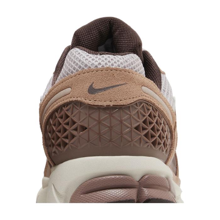 Nike Running Air Zoom Vomero 5 'Dusted Clay'