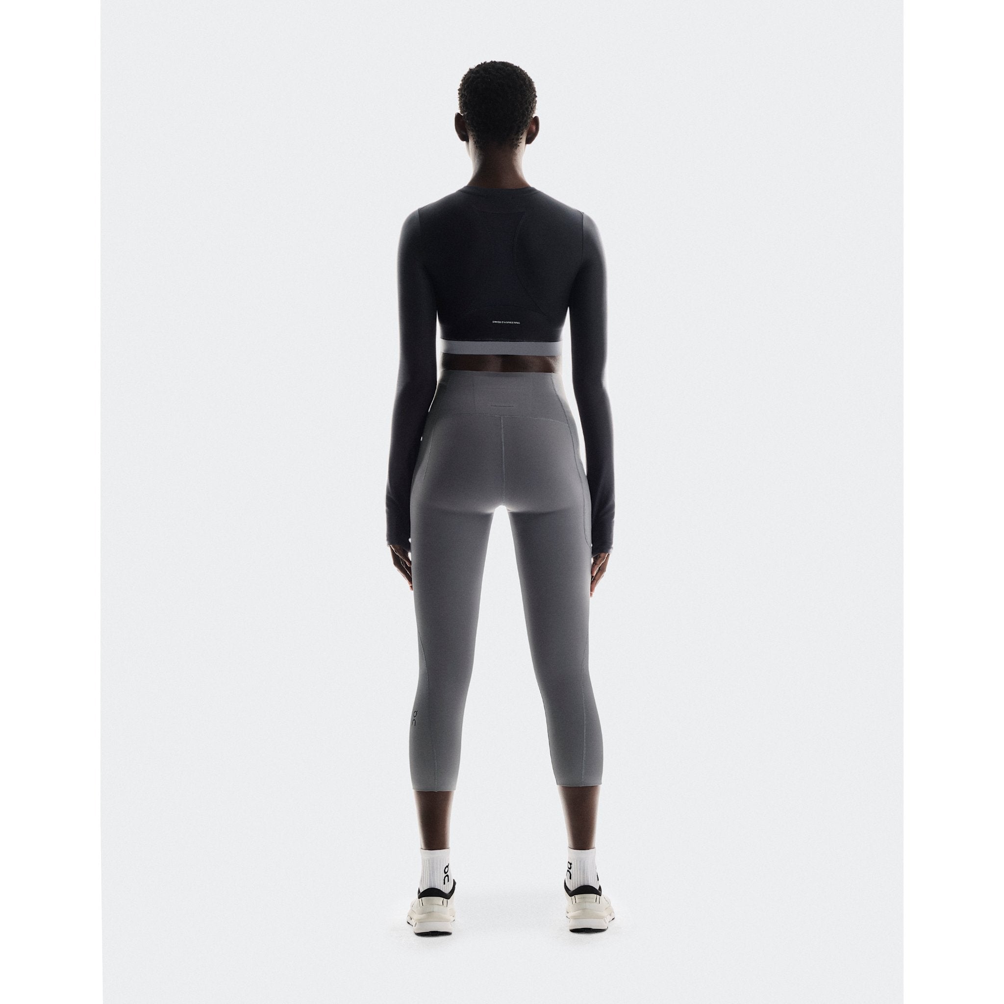 On Train Long Sleeve Crop Black