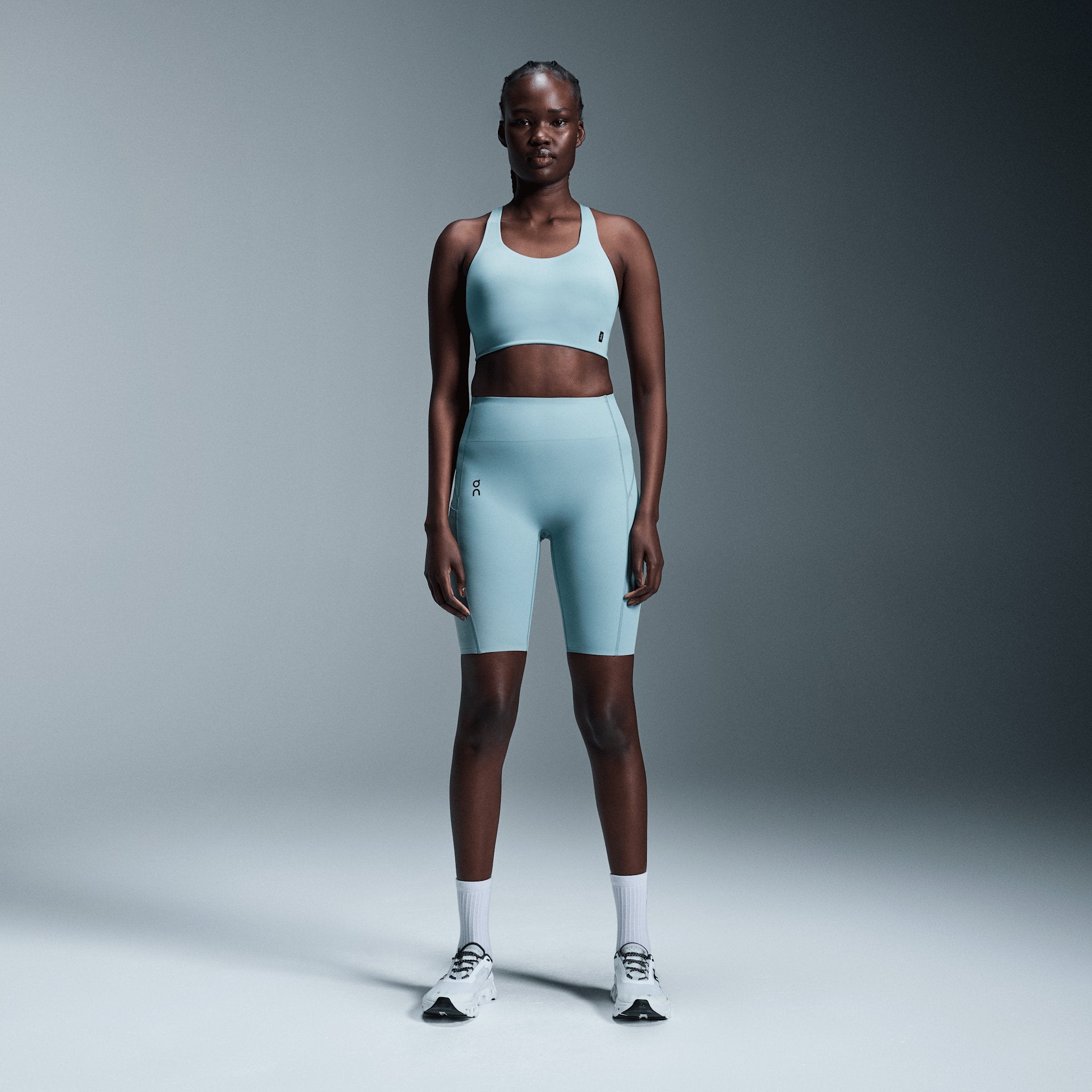 On Movement Tights Short Coast