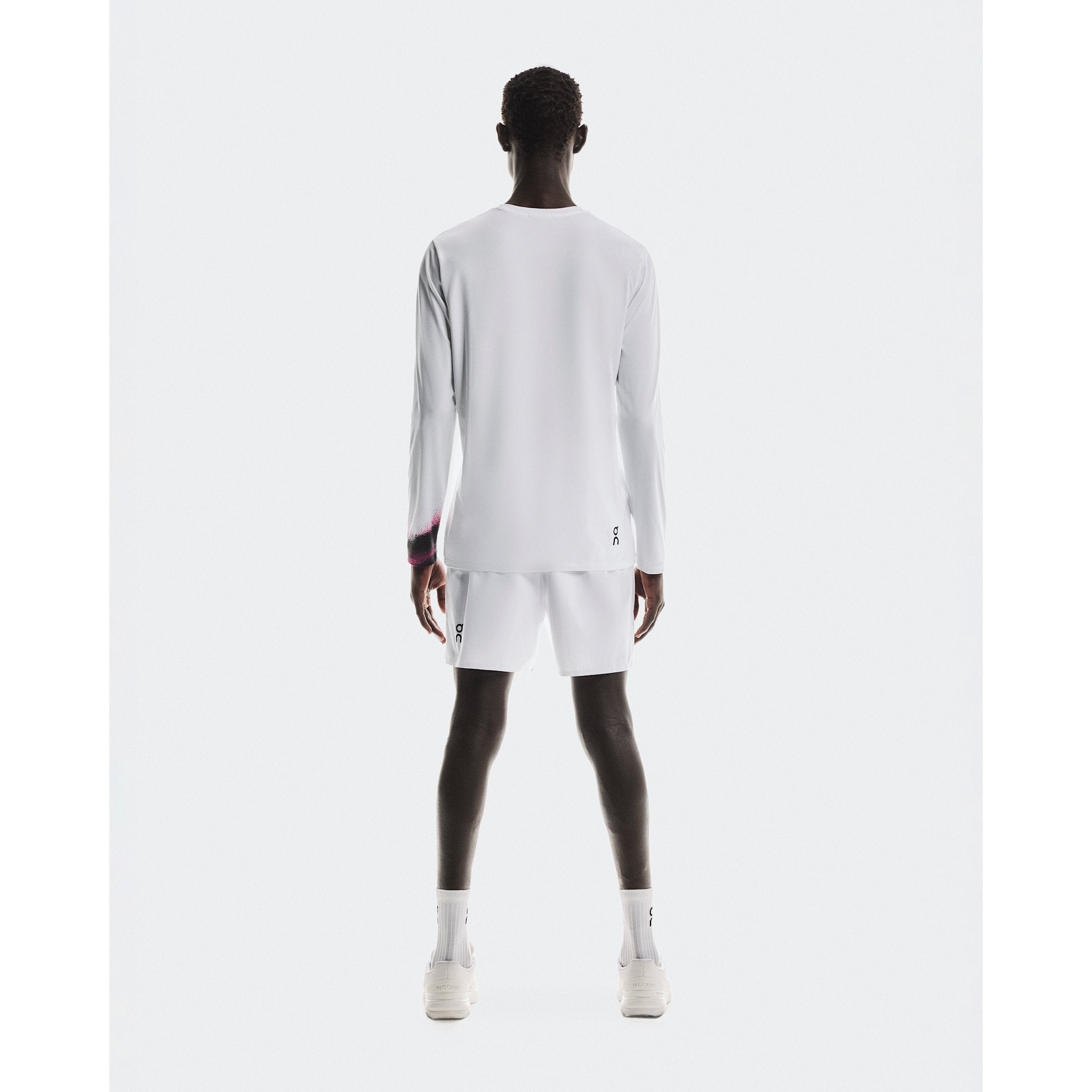 On Court Long-T White | Black