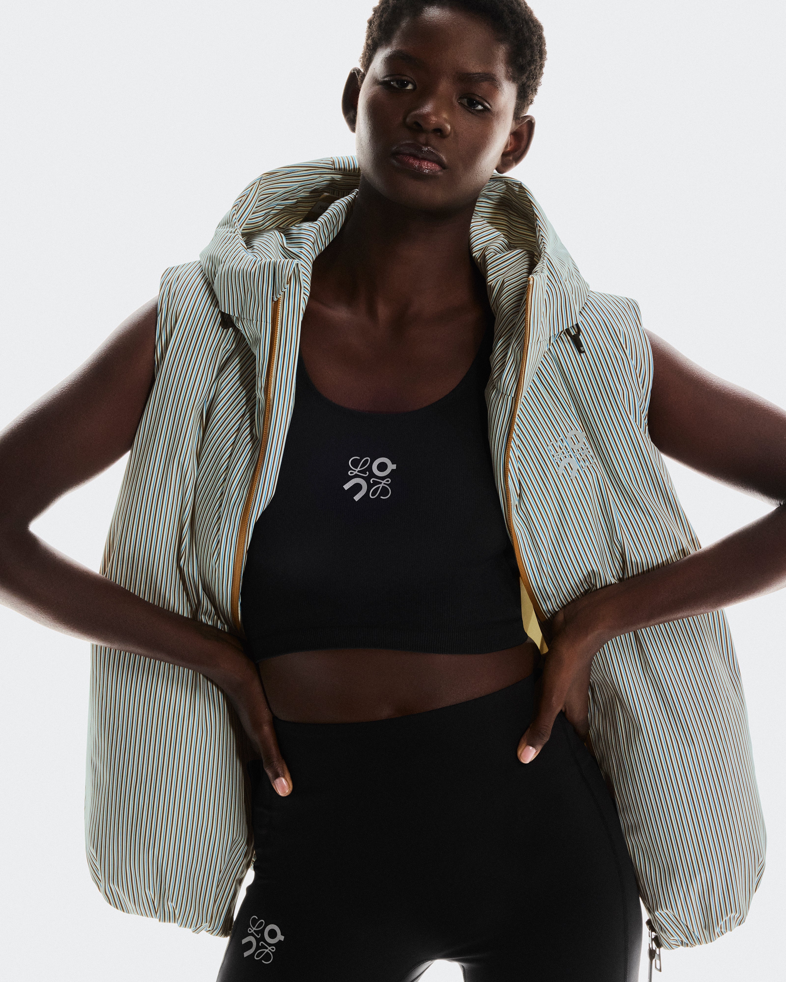 On Puffer Vest Loewe Beige | Blue