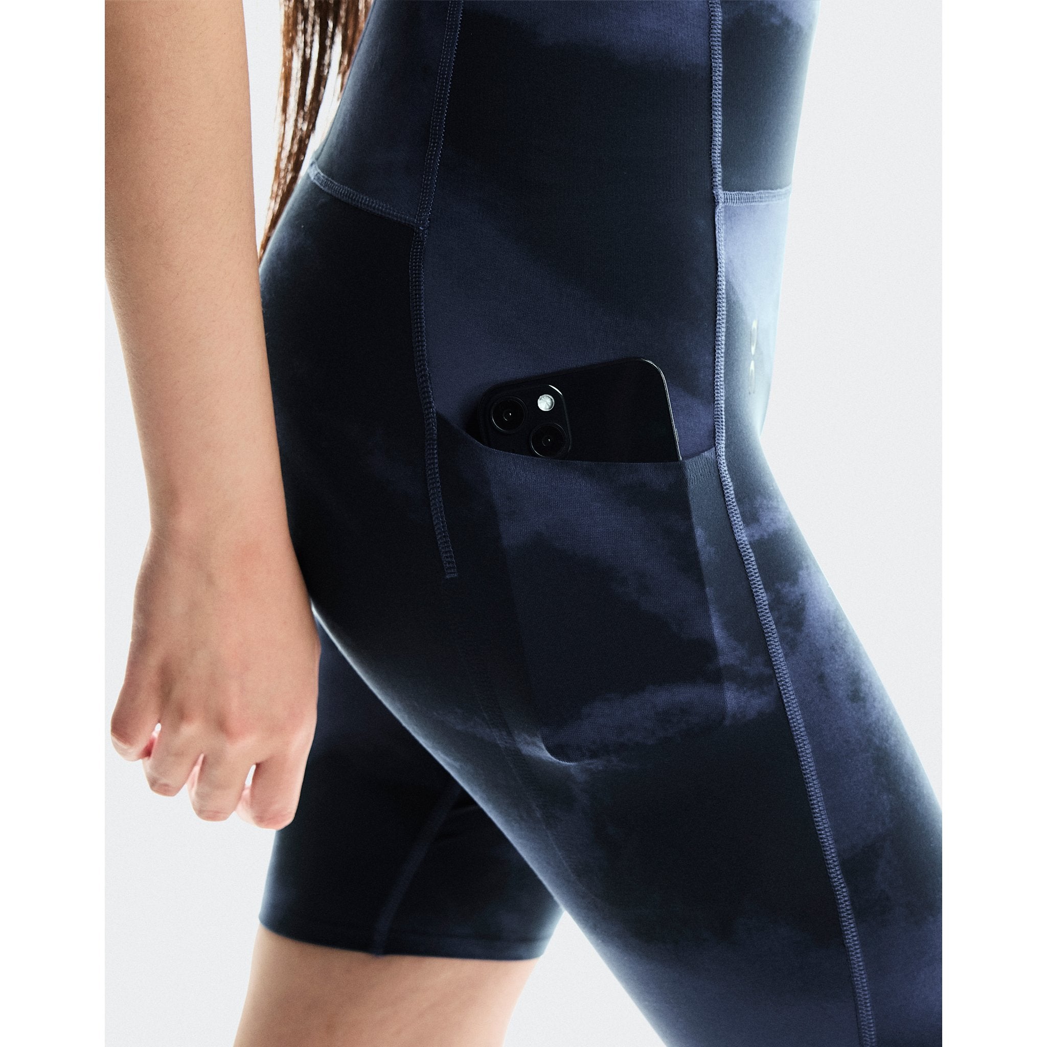 On Studio Tights Short Acai | Navy
