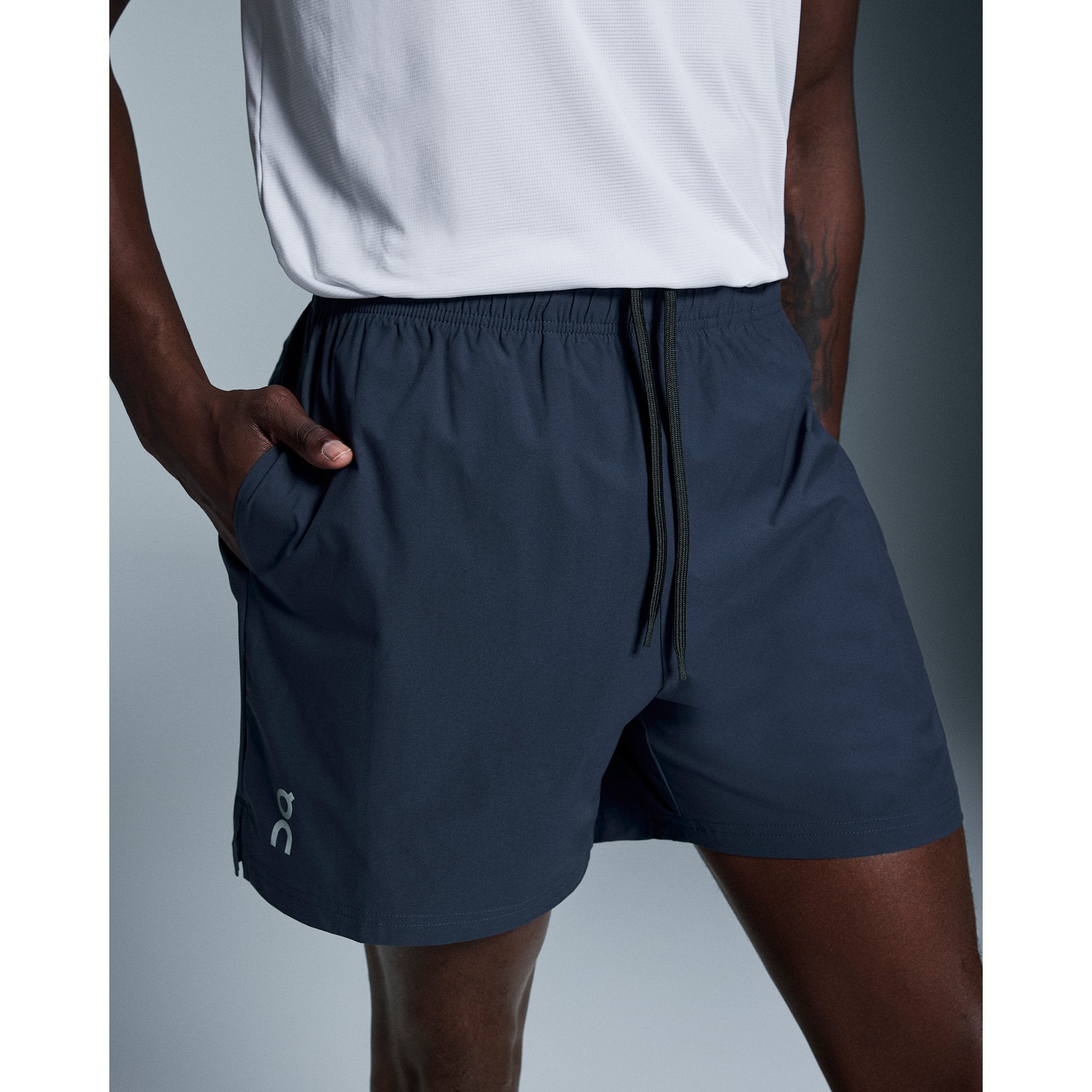 On 7" Core Shorts Midnight