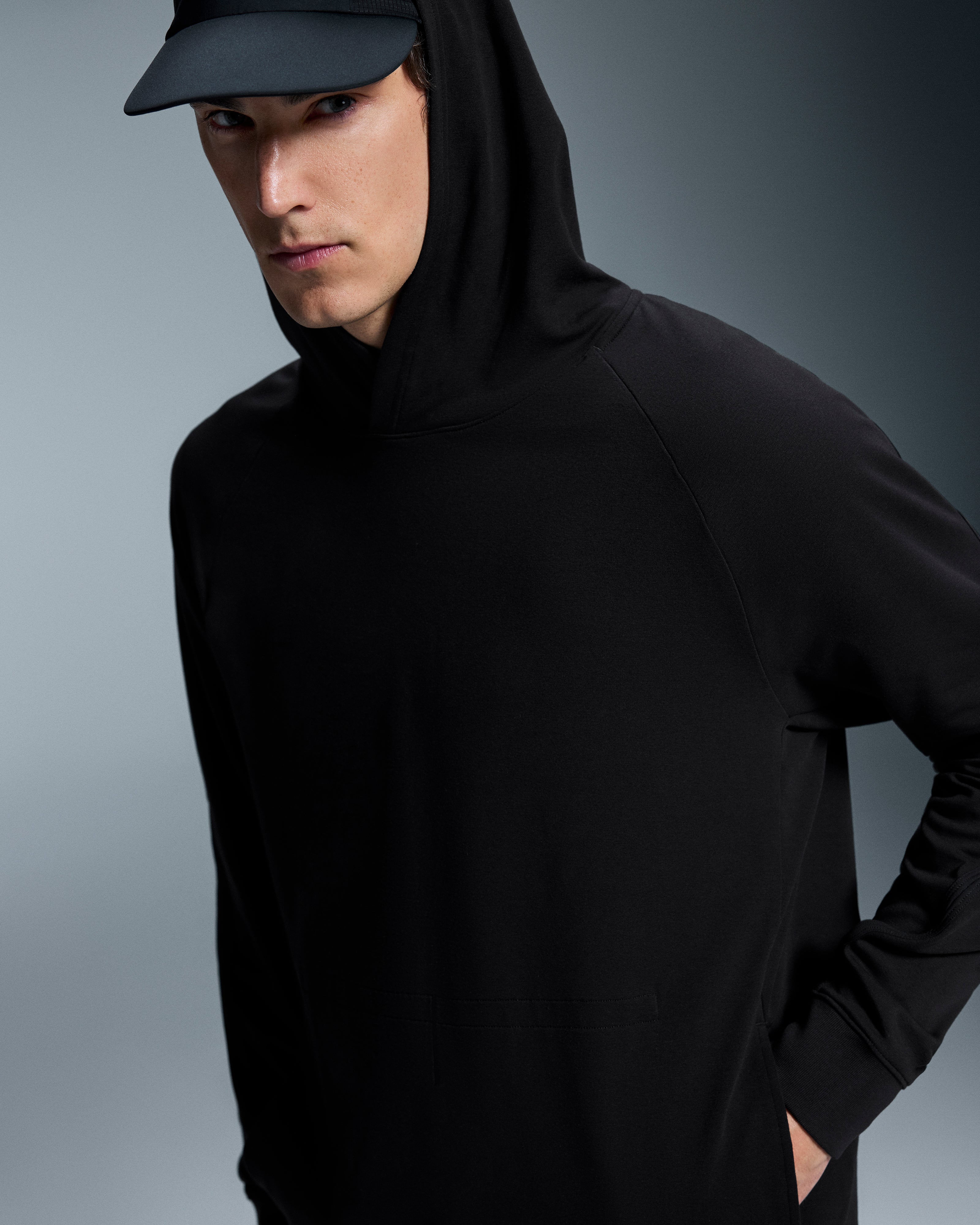 On Studio Hoodie Black
