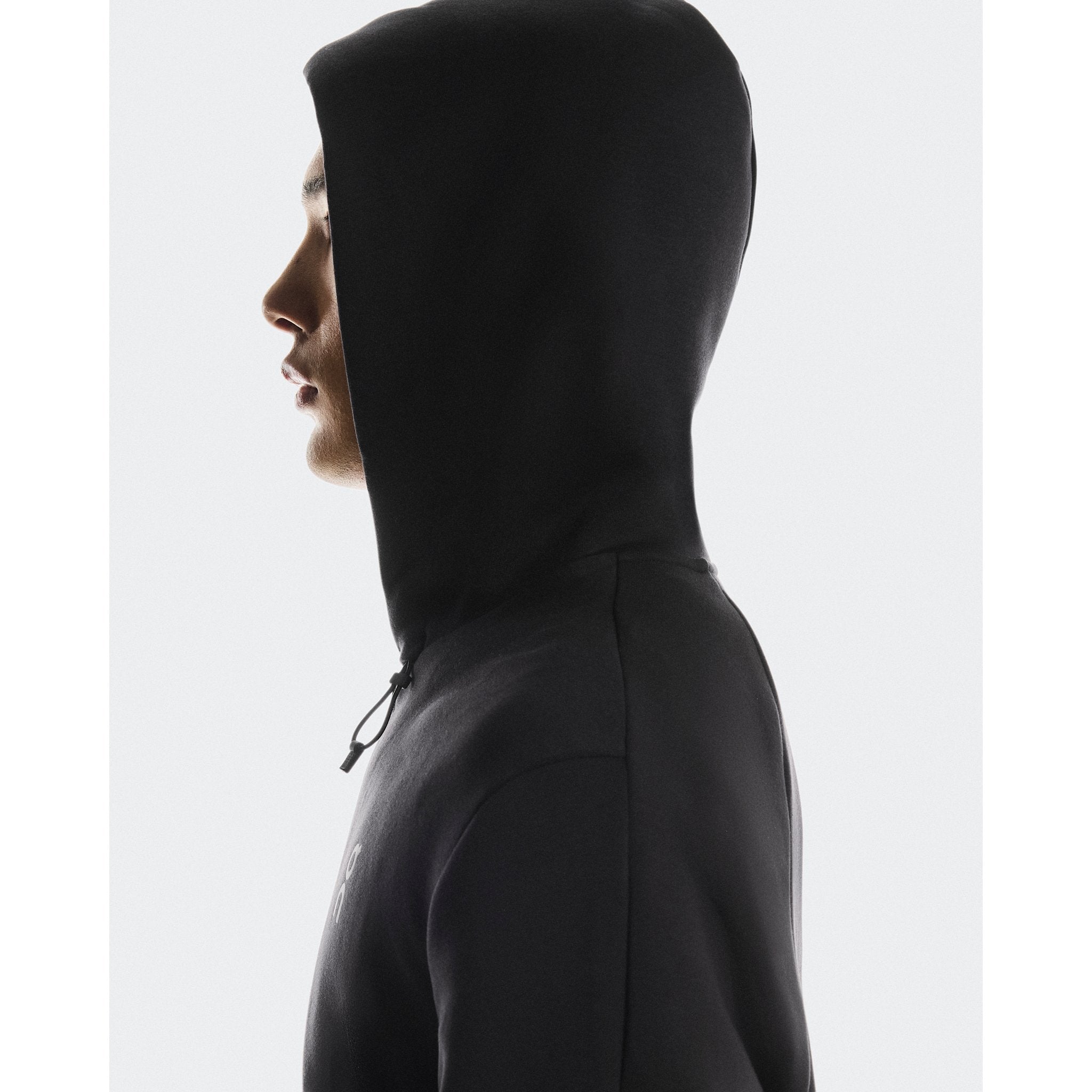 On Focus Tech Zip Hoodie Black