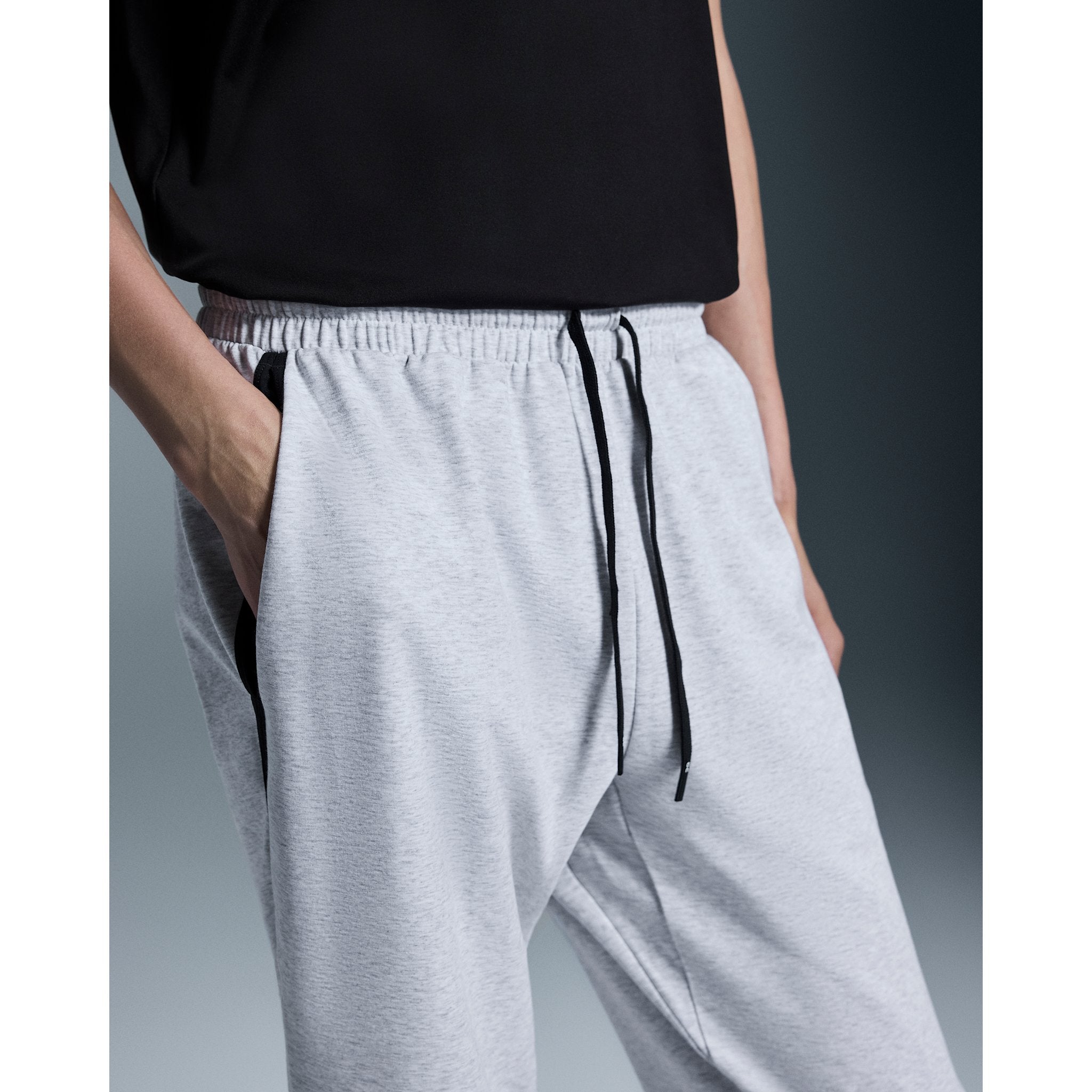 On Studio Joggers Crater