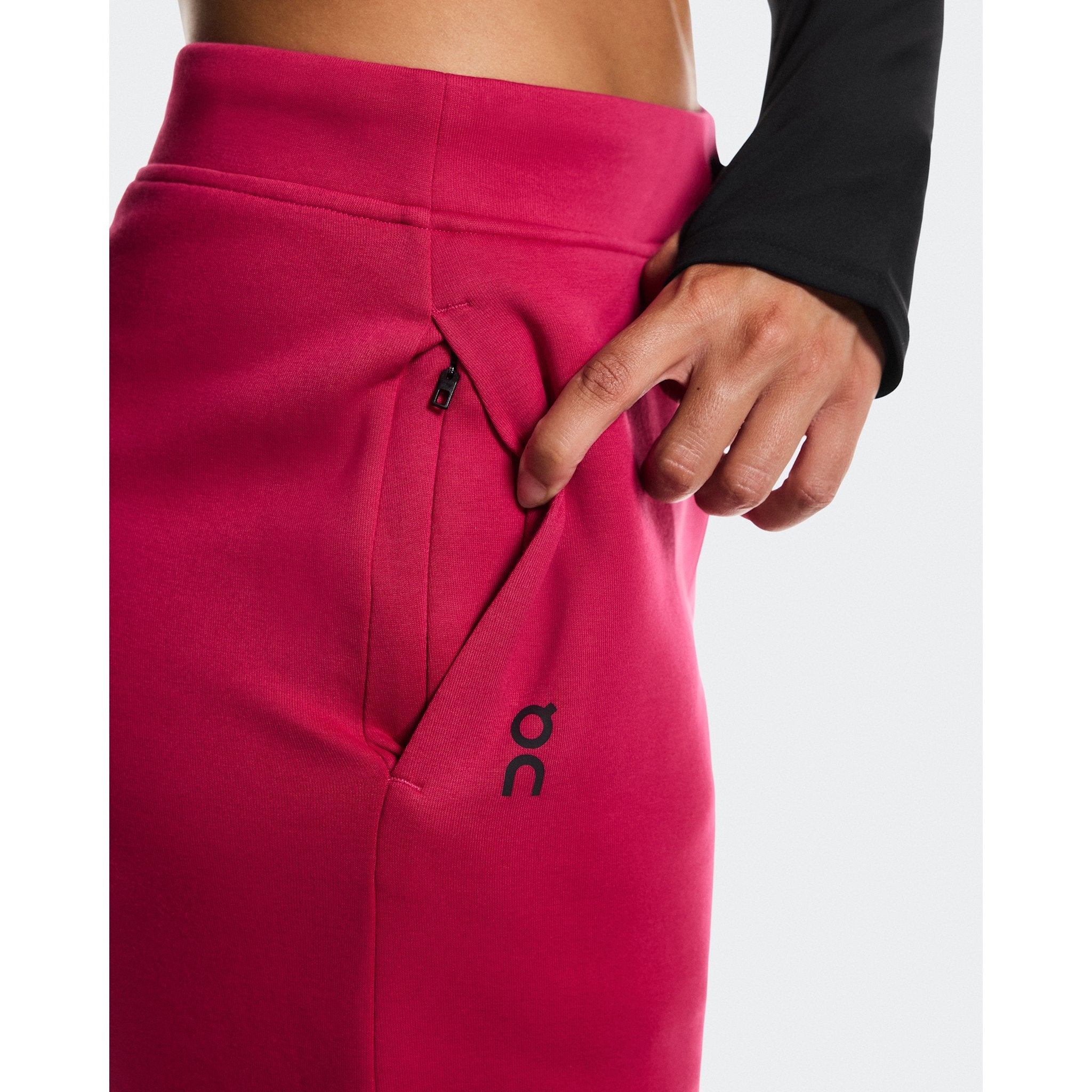 On Focus Tech Sweatpants Grenadine