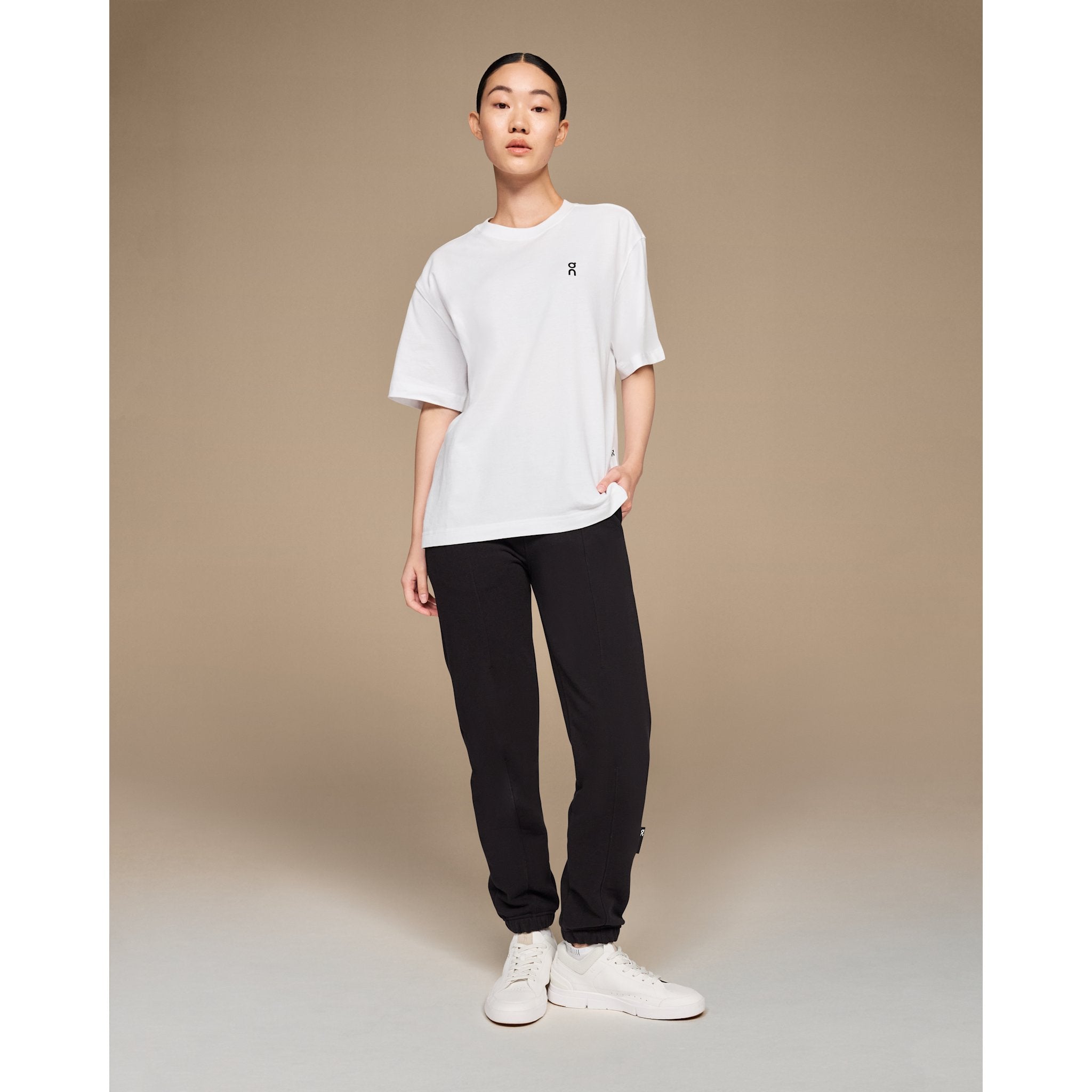 On Club-T White