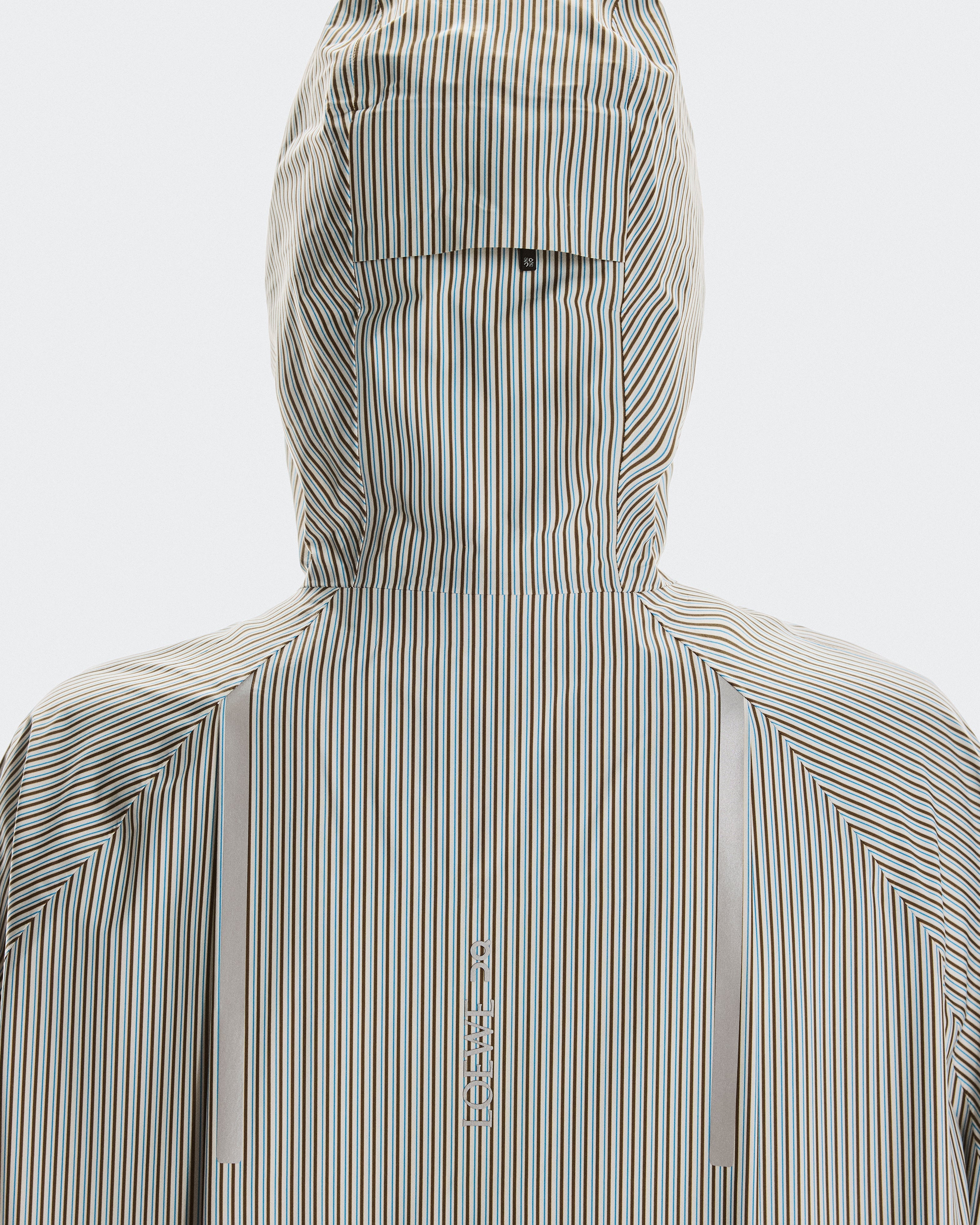 On Storm Anorak Loewe Beige | Blue