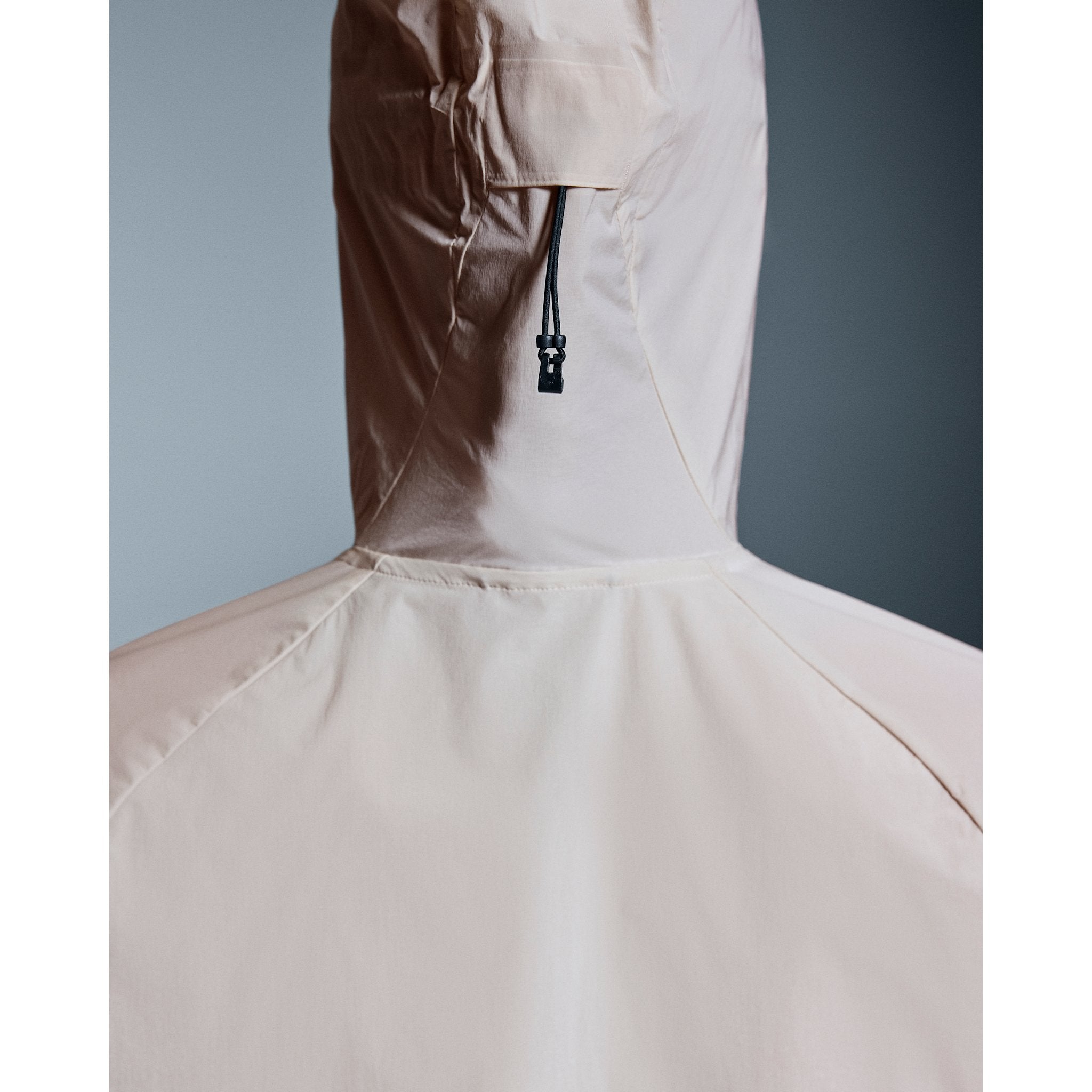 On Core Jacket Sand | White