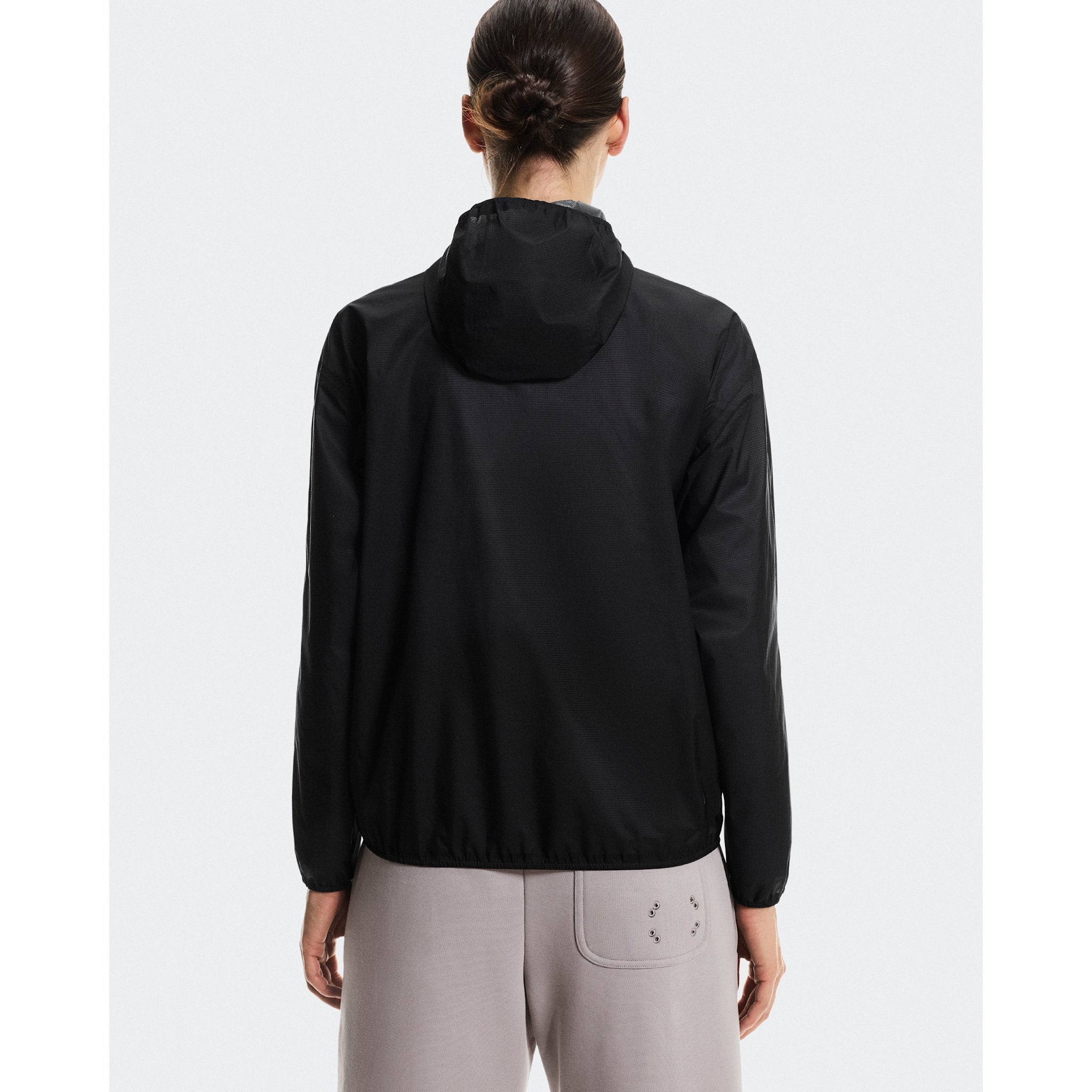 On Explore Lightweight Waterproof Jacket Black
