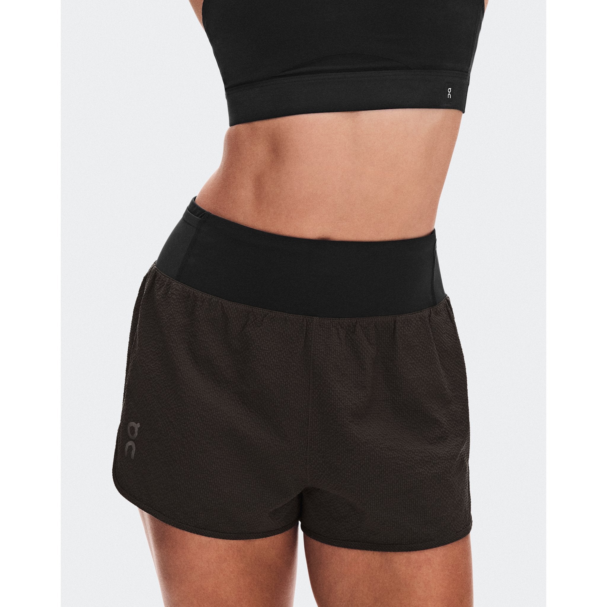 On Performance Volt Shorts Espresso