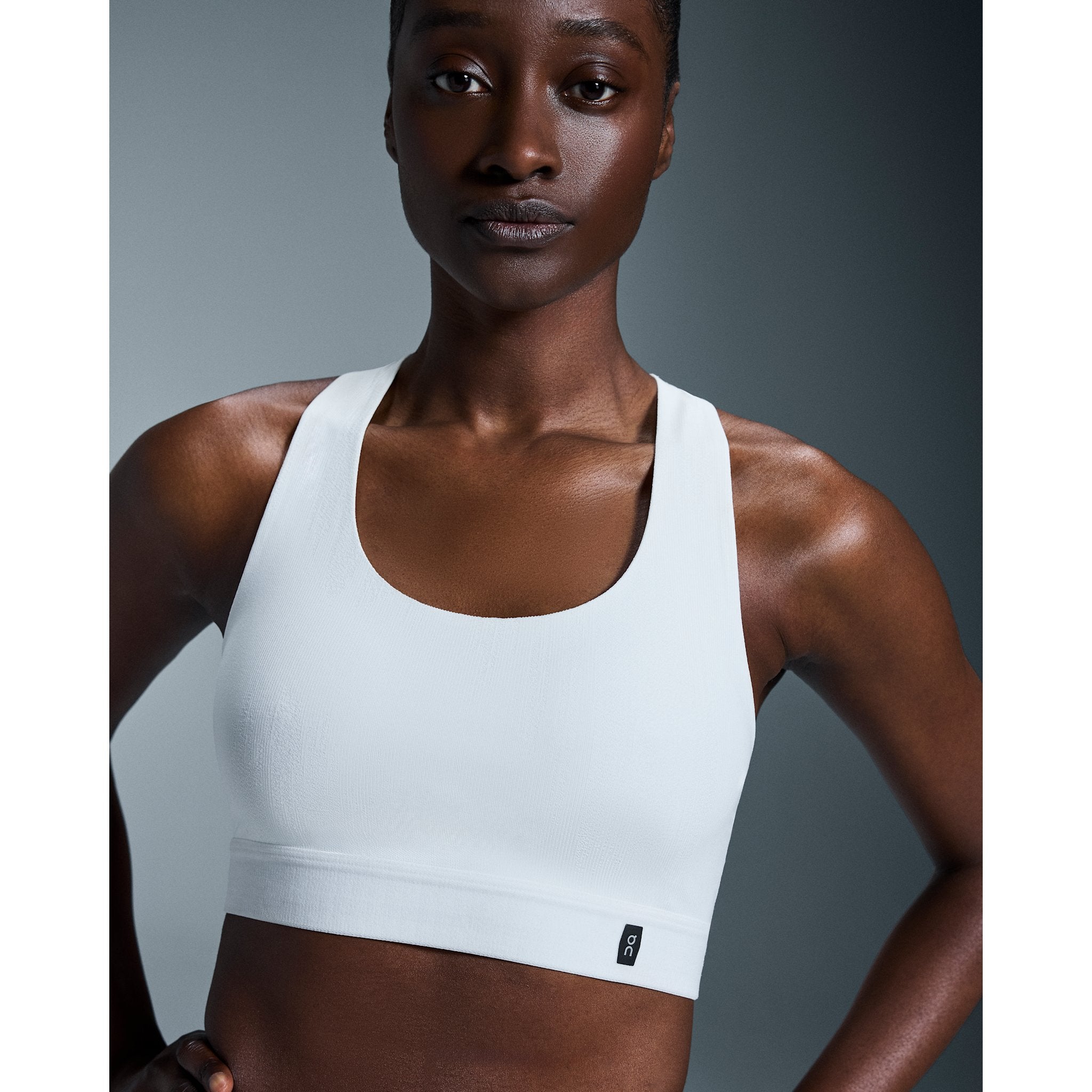 On Pace Bra Undyed-White | Black