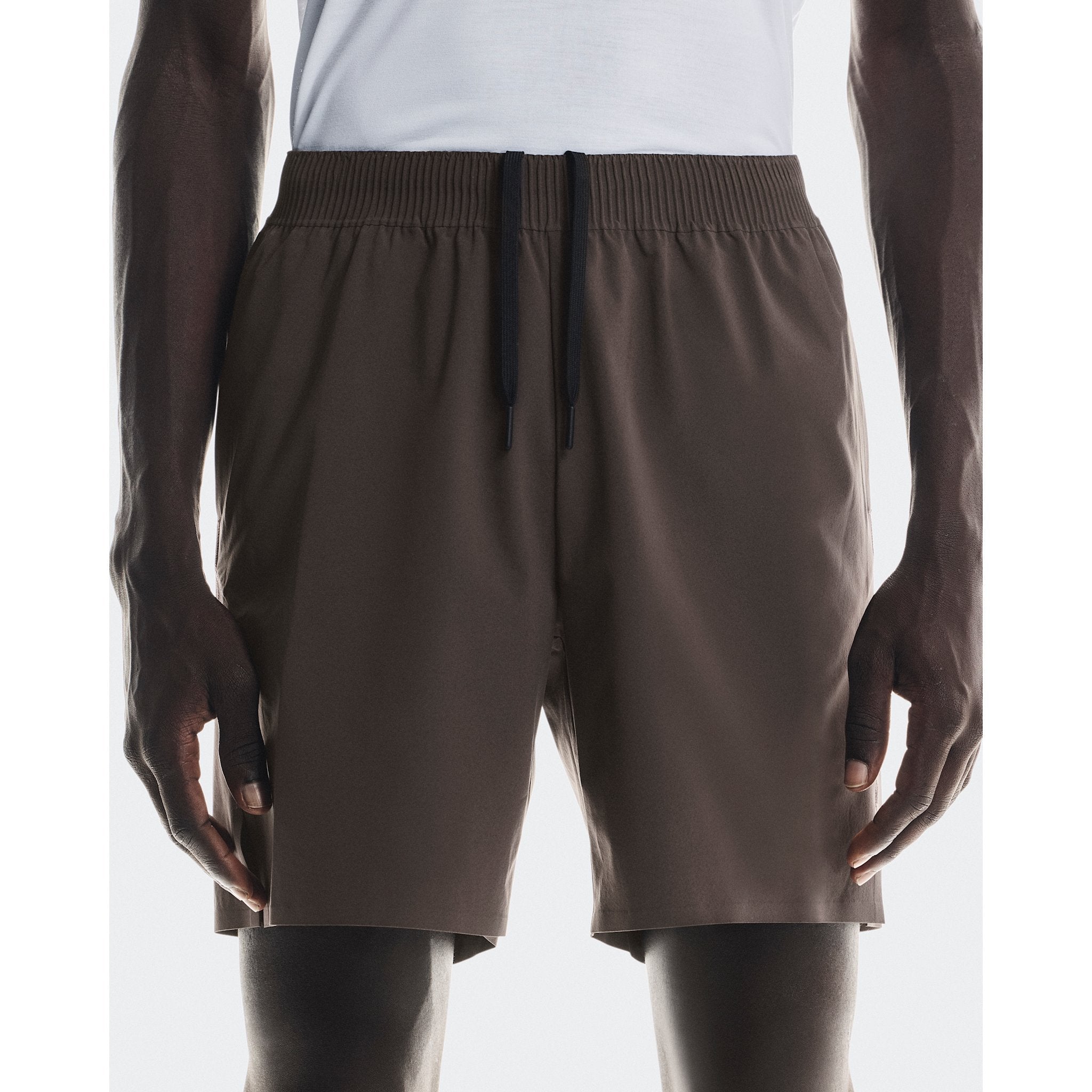 On Focus Shorts Pebble