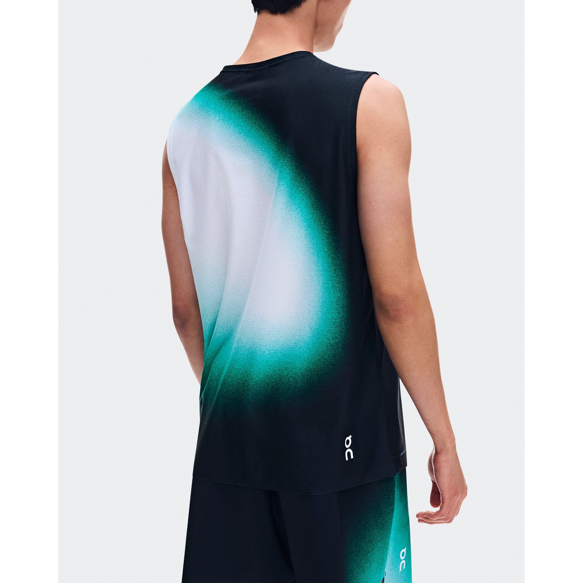 On Court Tank Swing Black | Neem