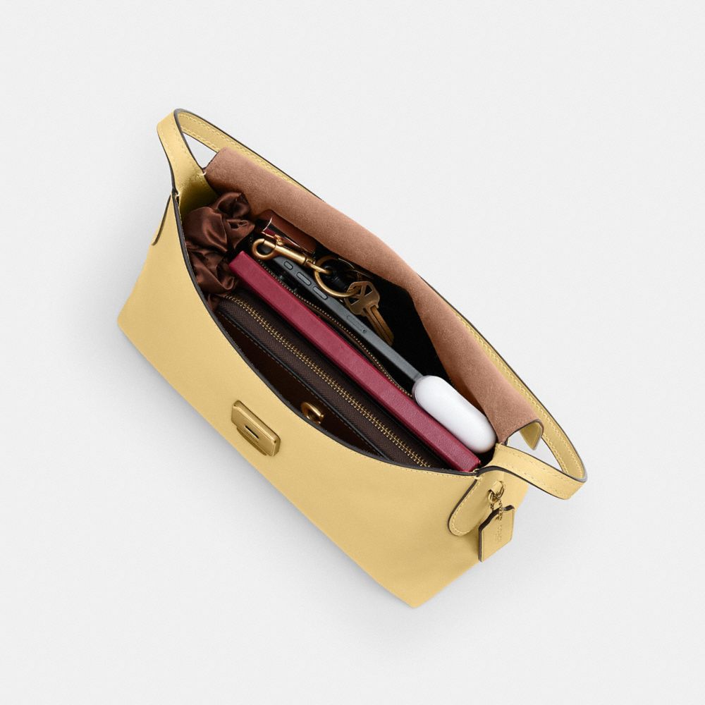 Coach Chelsea Shoulder Bag 30 Brass Vanilla