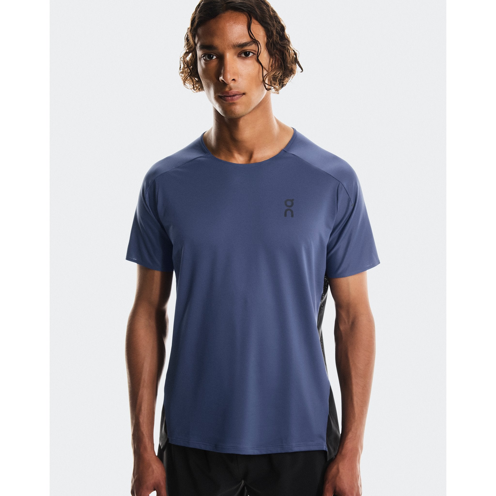 On Performance-T Acai | Black