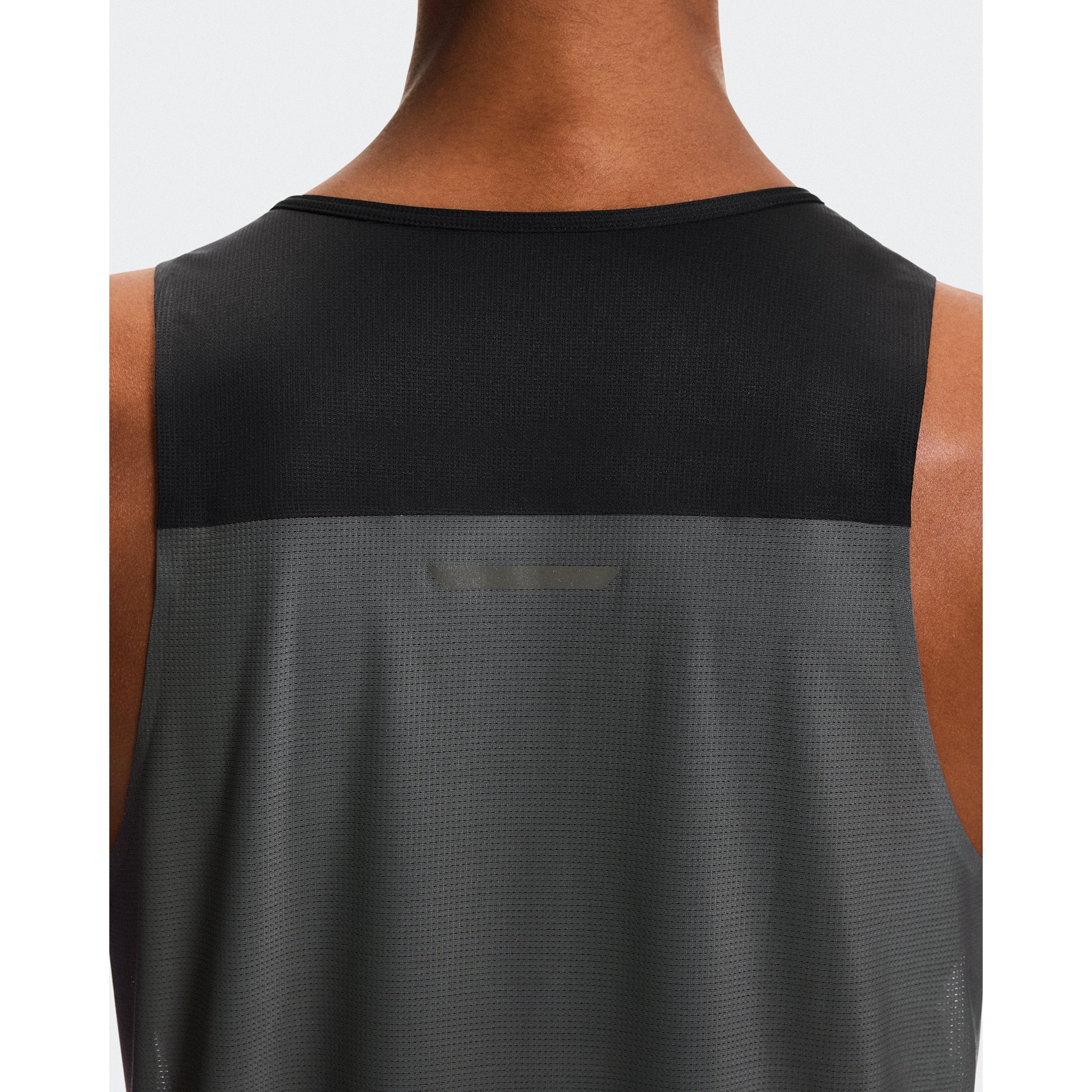 On Performance Tank Black | Eclipse