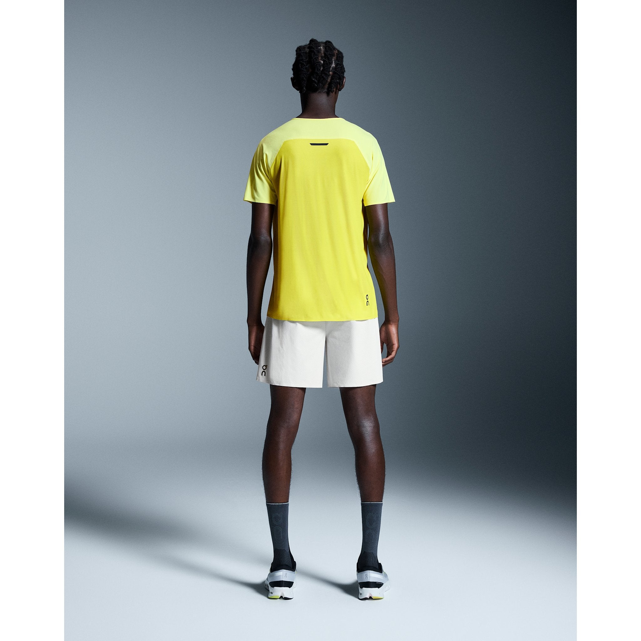 On 7" Performance Shorts Silver