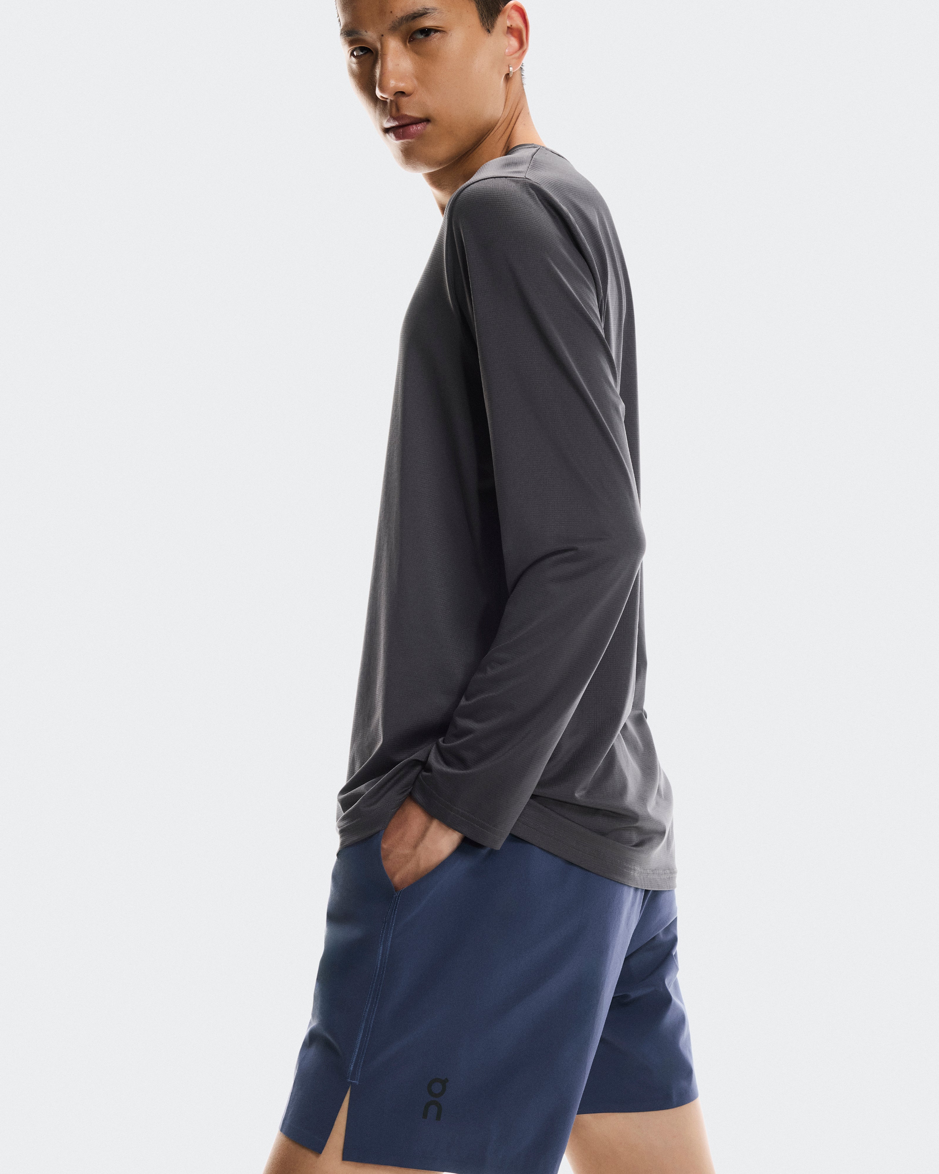 On Focus Shorts Acai