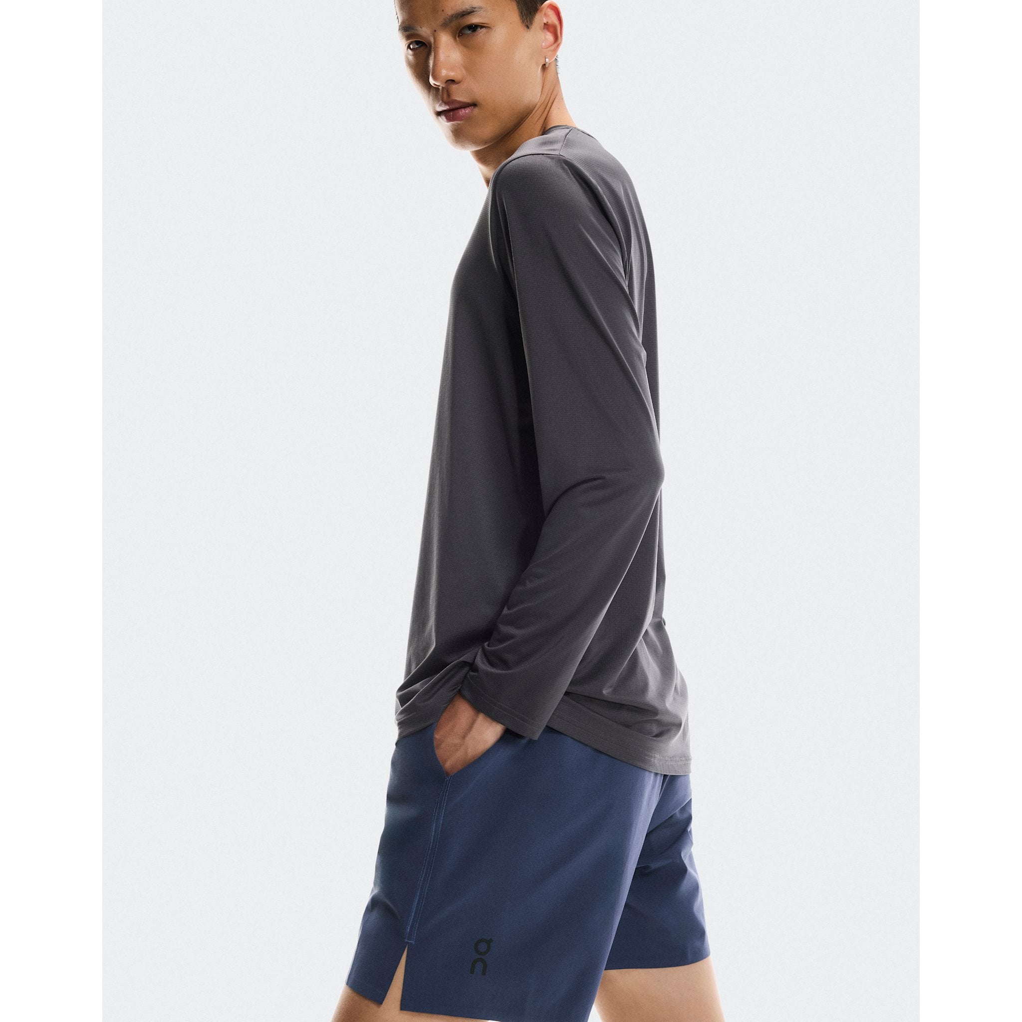On Focus Shorts Acai