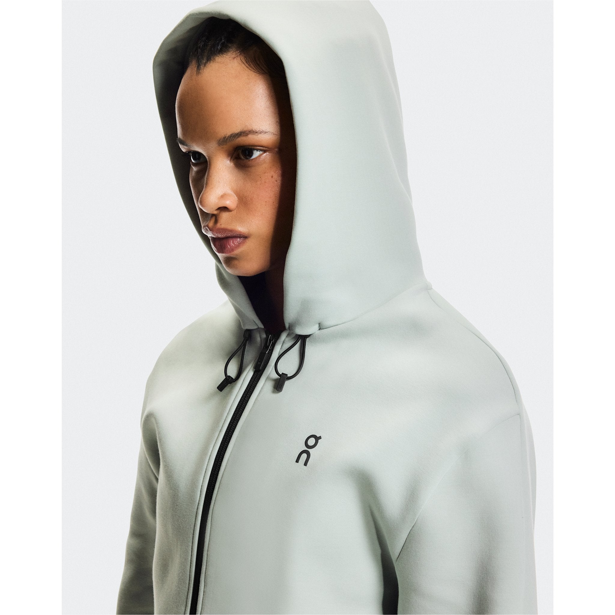 On Focus Tech Zip Hoodie Mineral