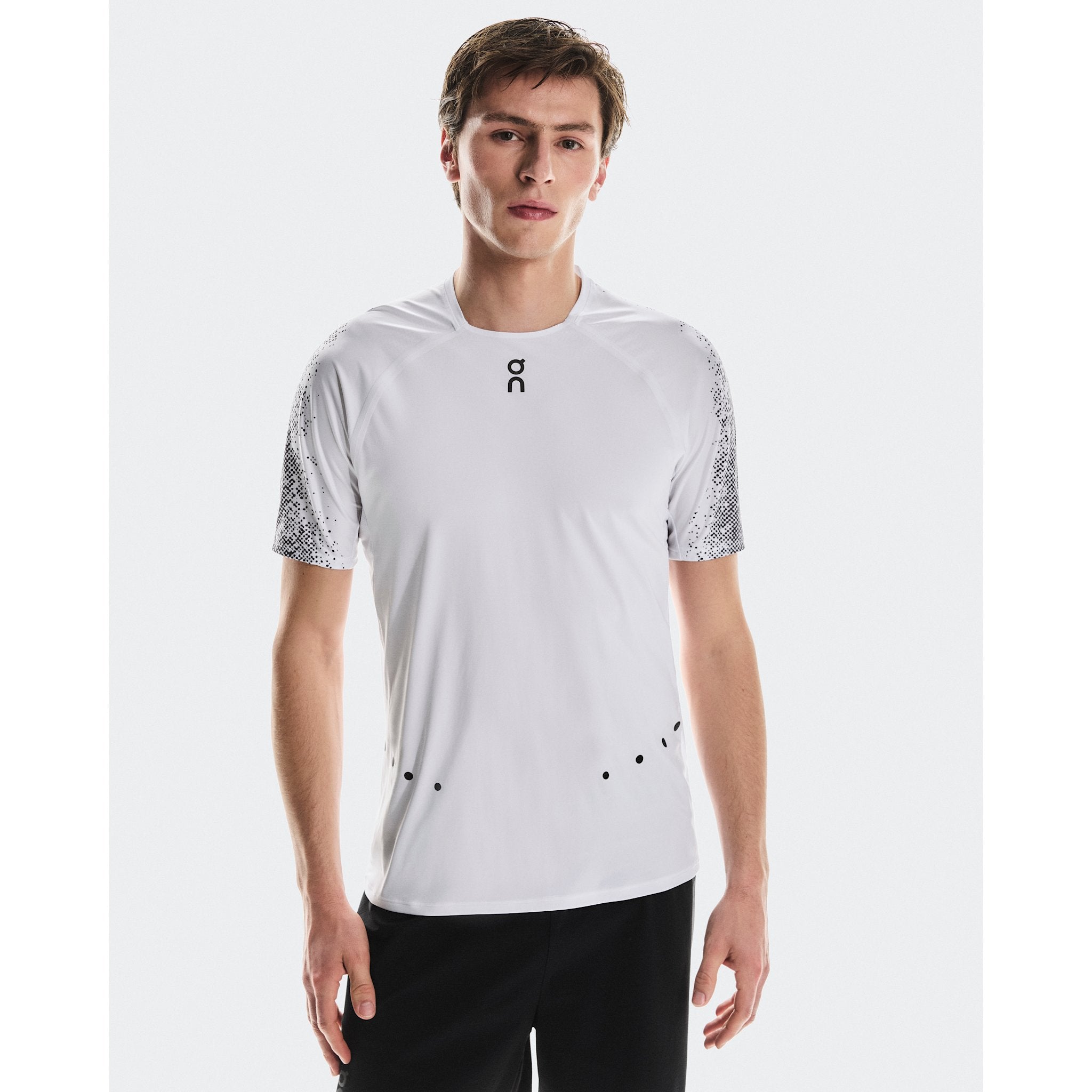 On Ultra-T White | Iron