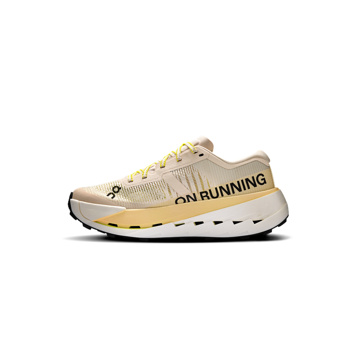 ON Running Women's Cloudultra Pro Pearl | Lychee