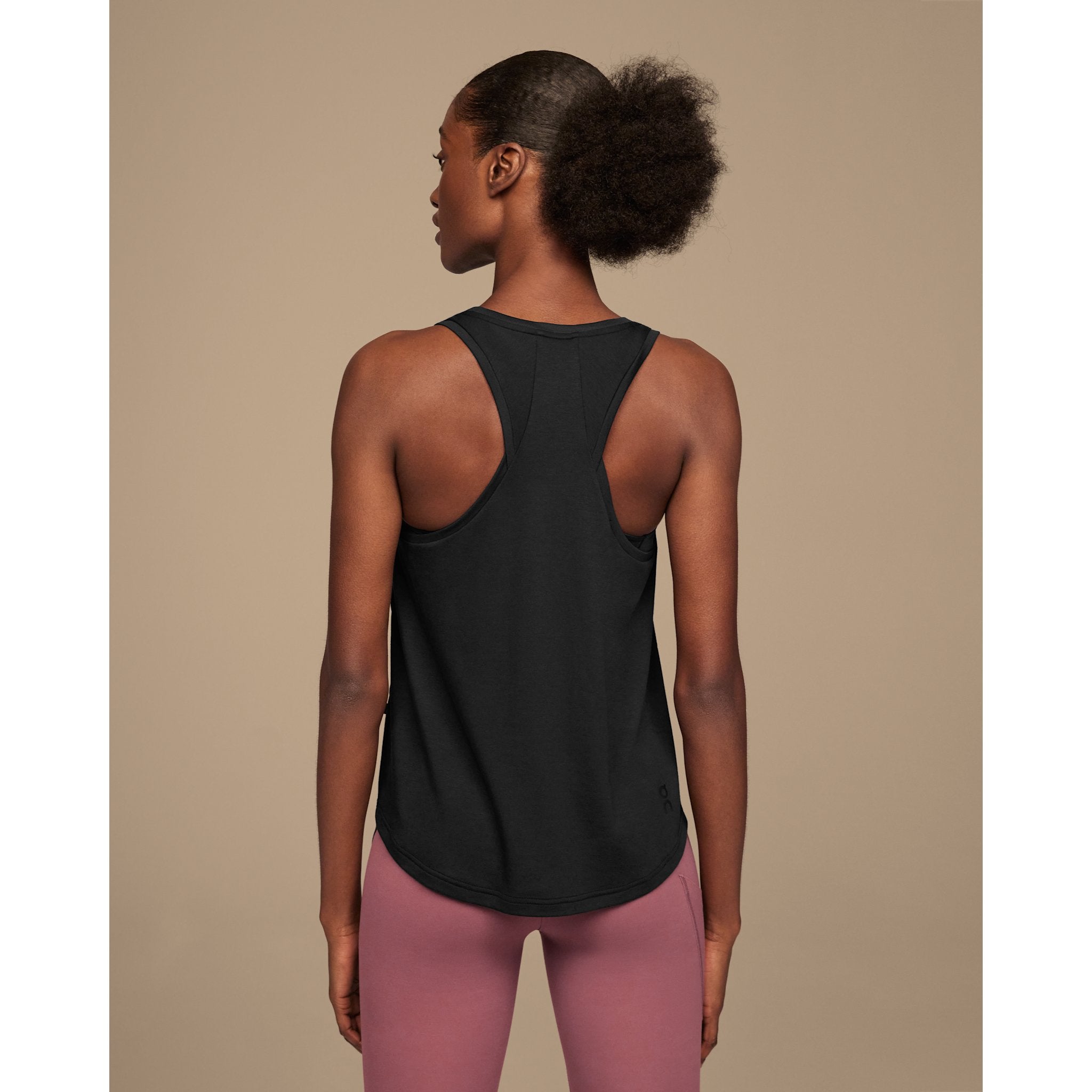On Focus Tank Black