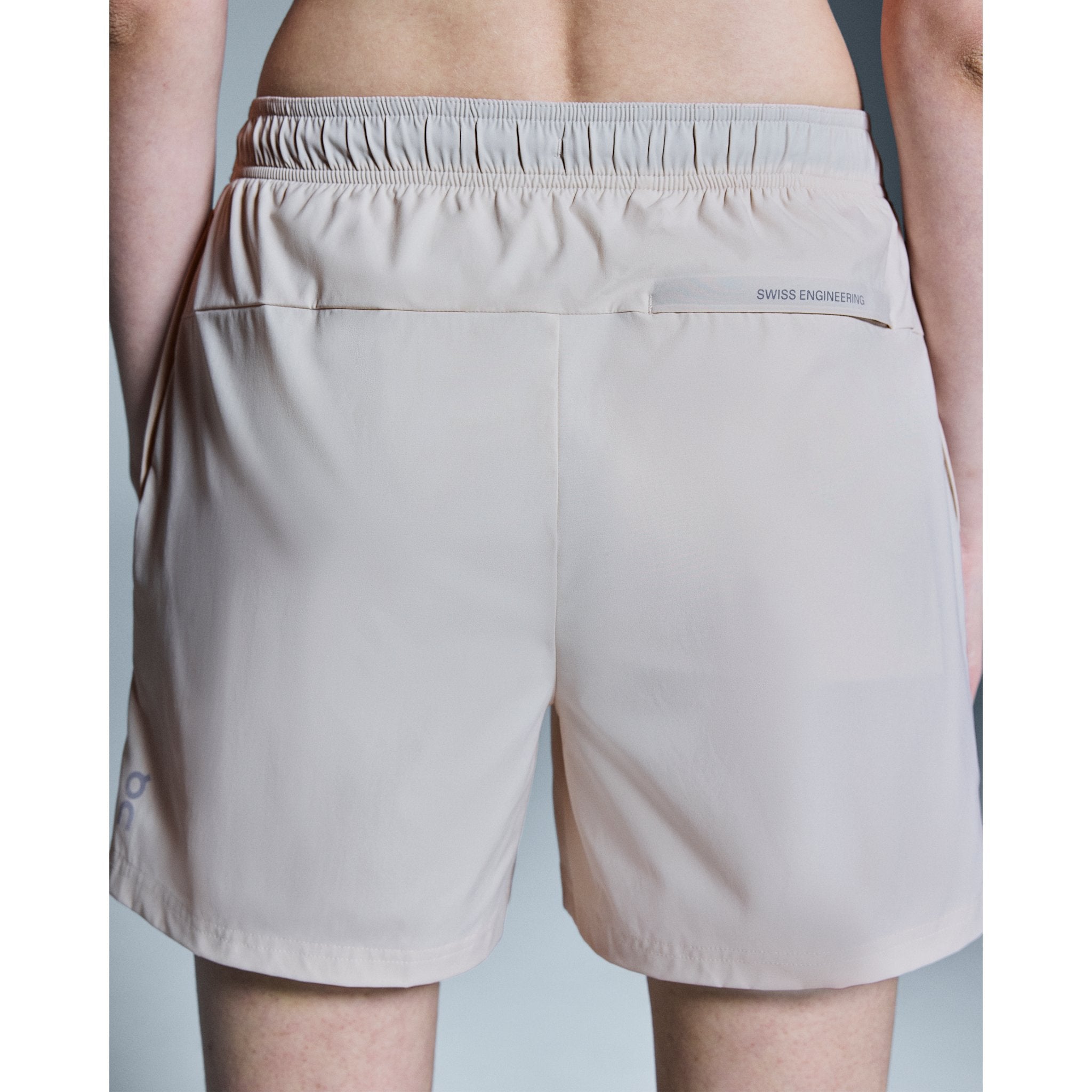On 3" Core Shorts Sand