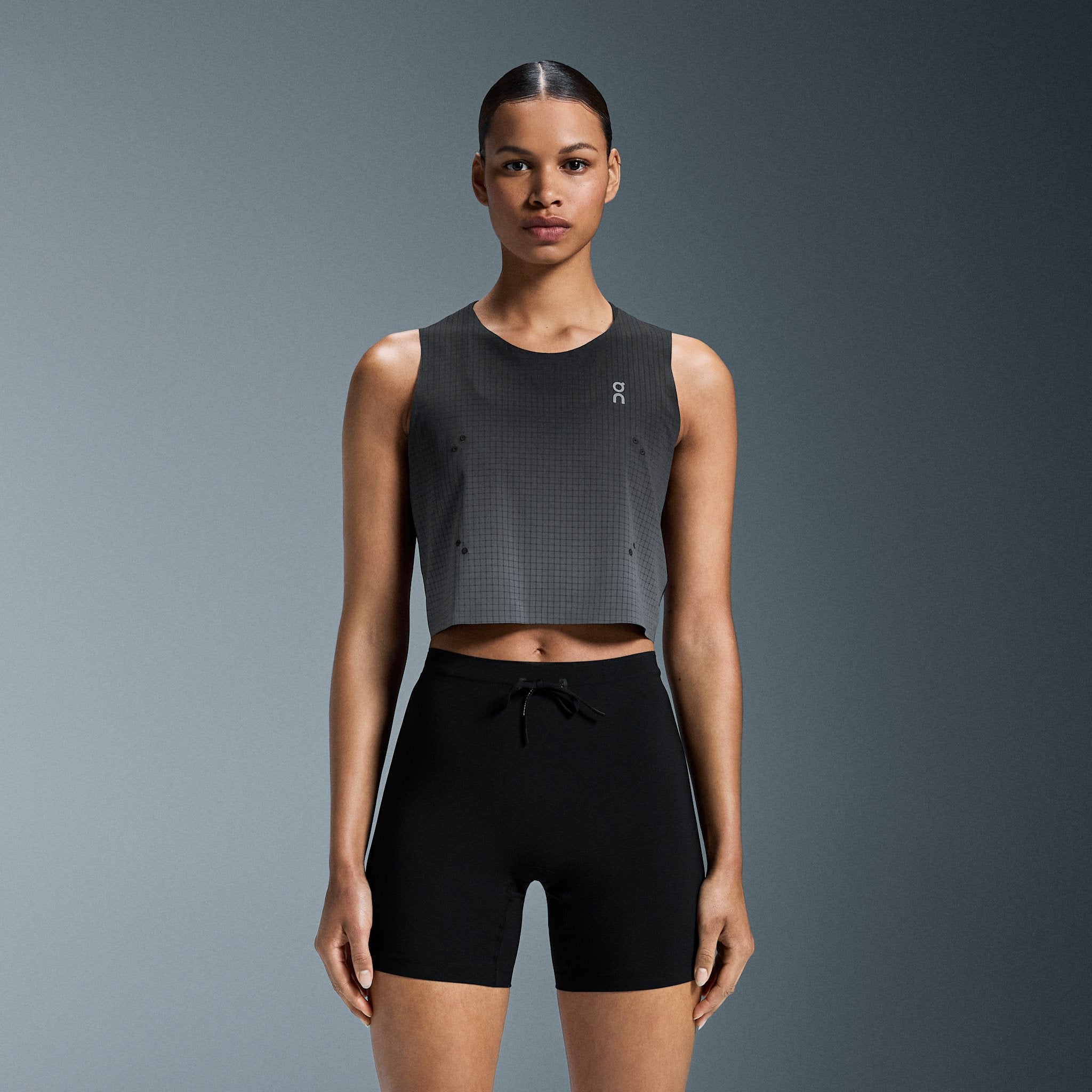 On Pace Tank Black | Iron