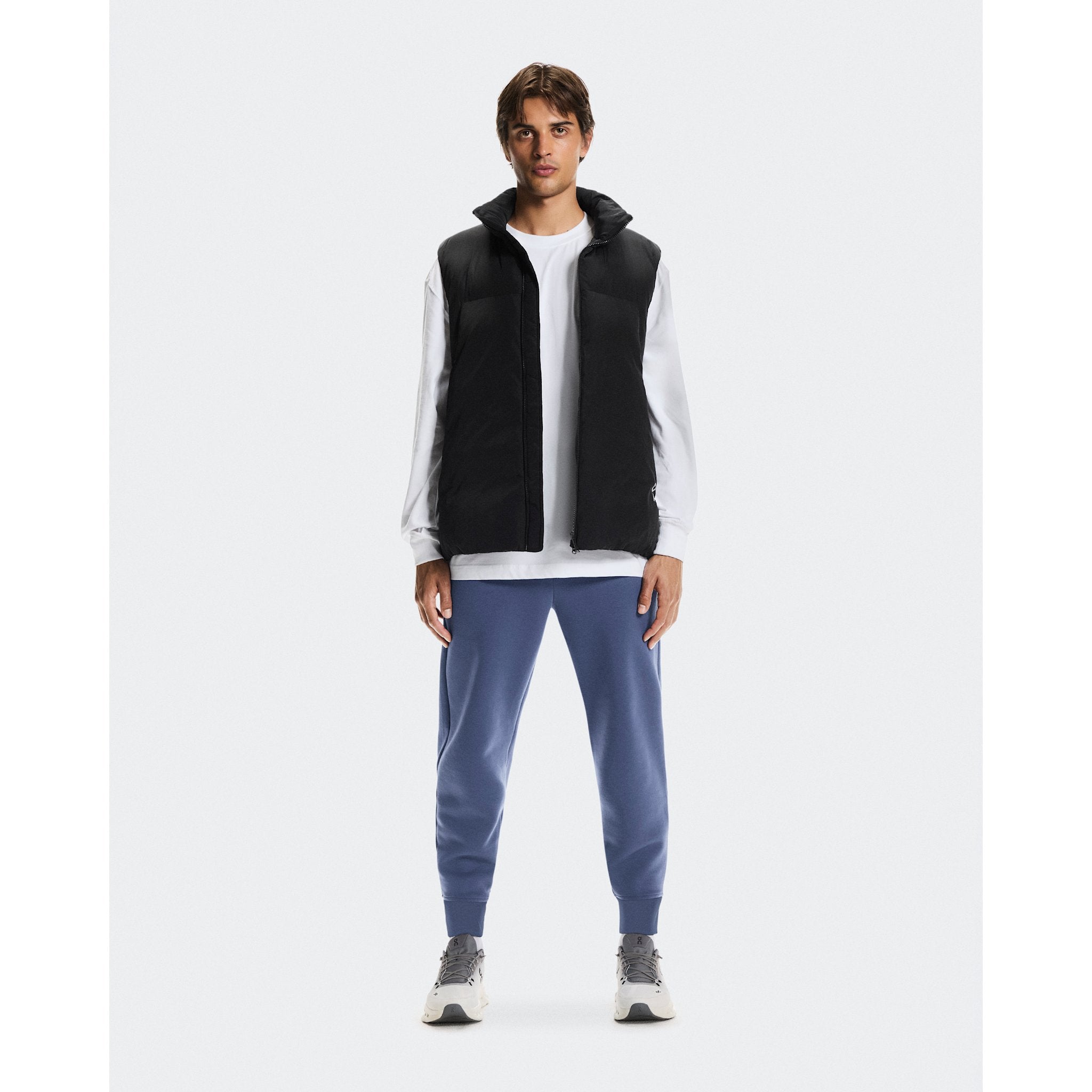 On Focus Tech Sweatpants Acai