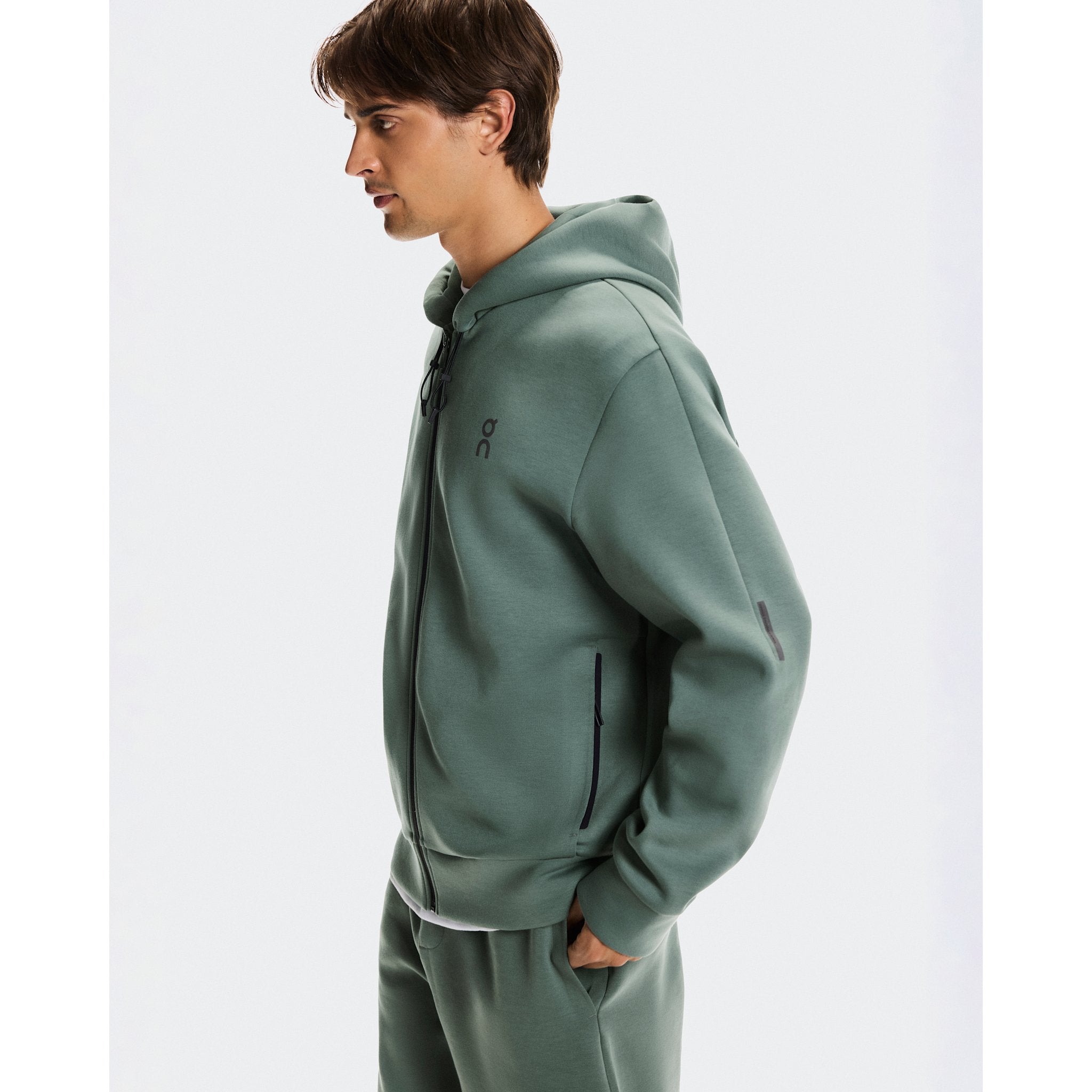 On Focus Tech Zip Hoodie Olive