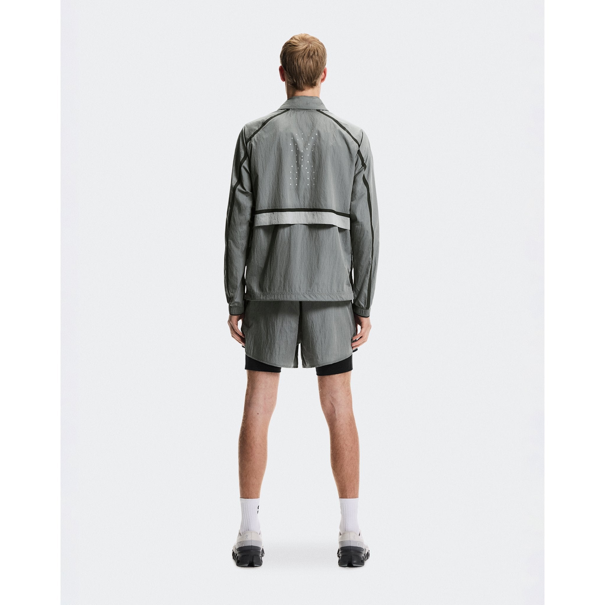 On Performance Volt Shorts Glacier
