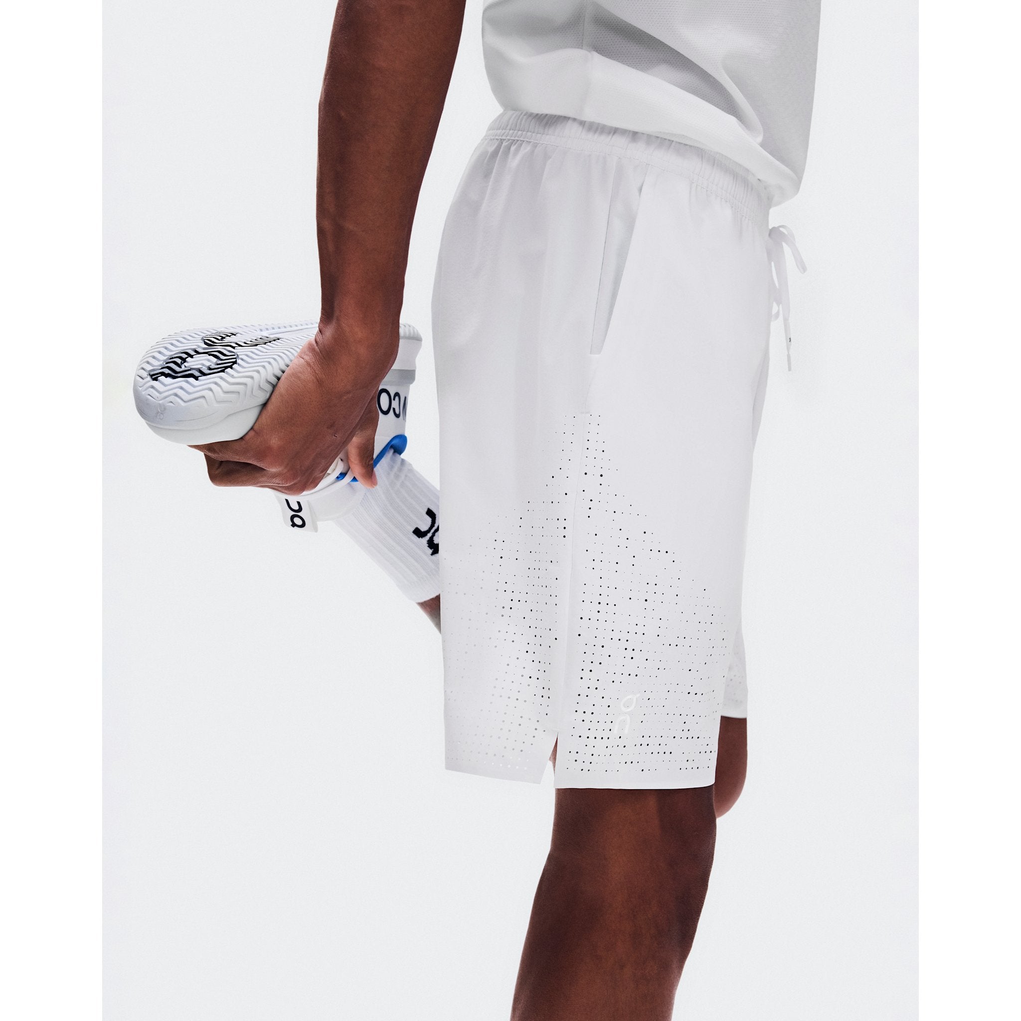 On 7" Court Shorts LDN White