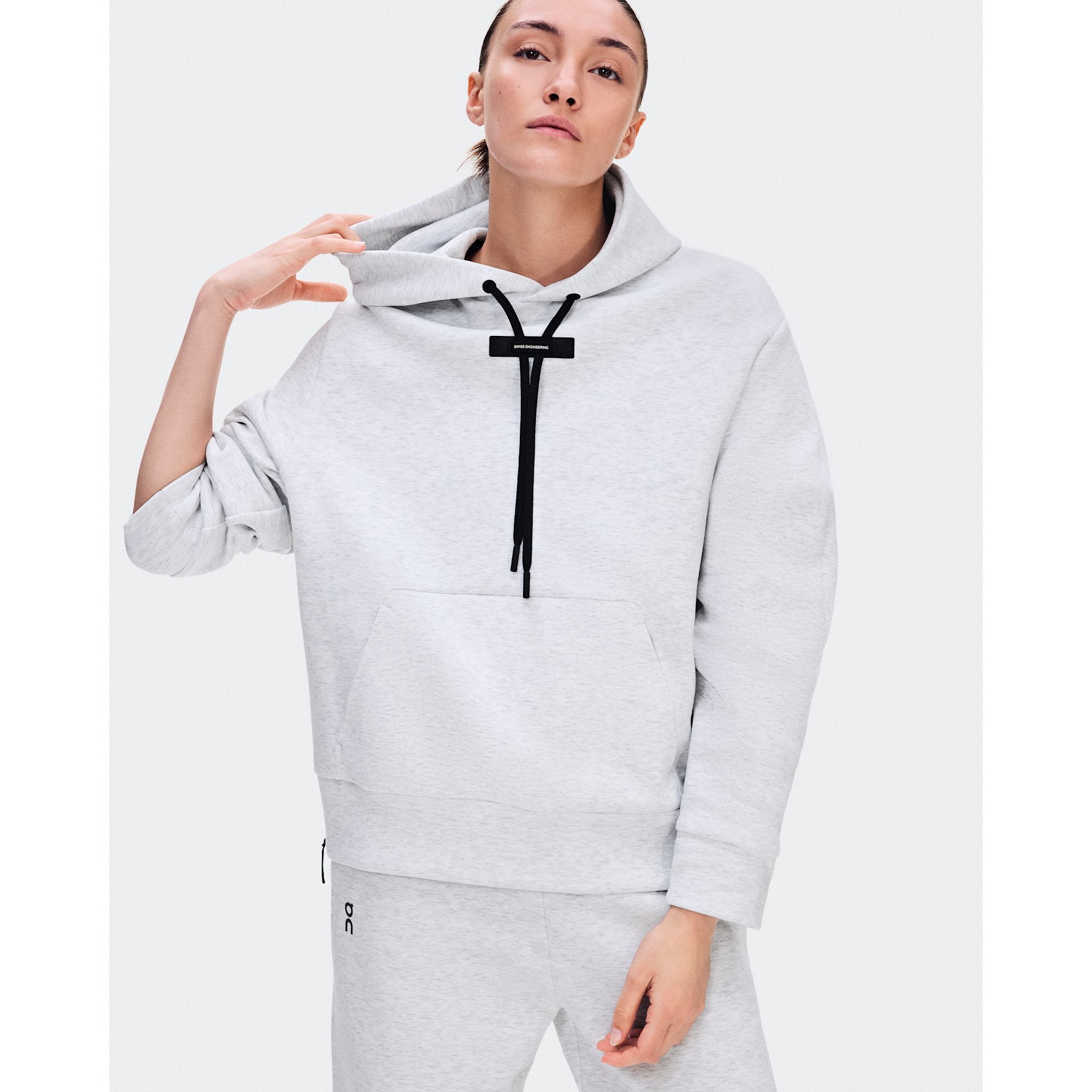 On Focus Tech Hoodie Crater