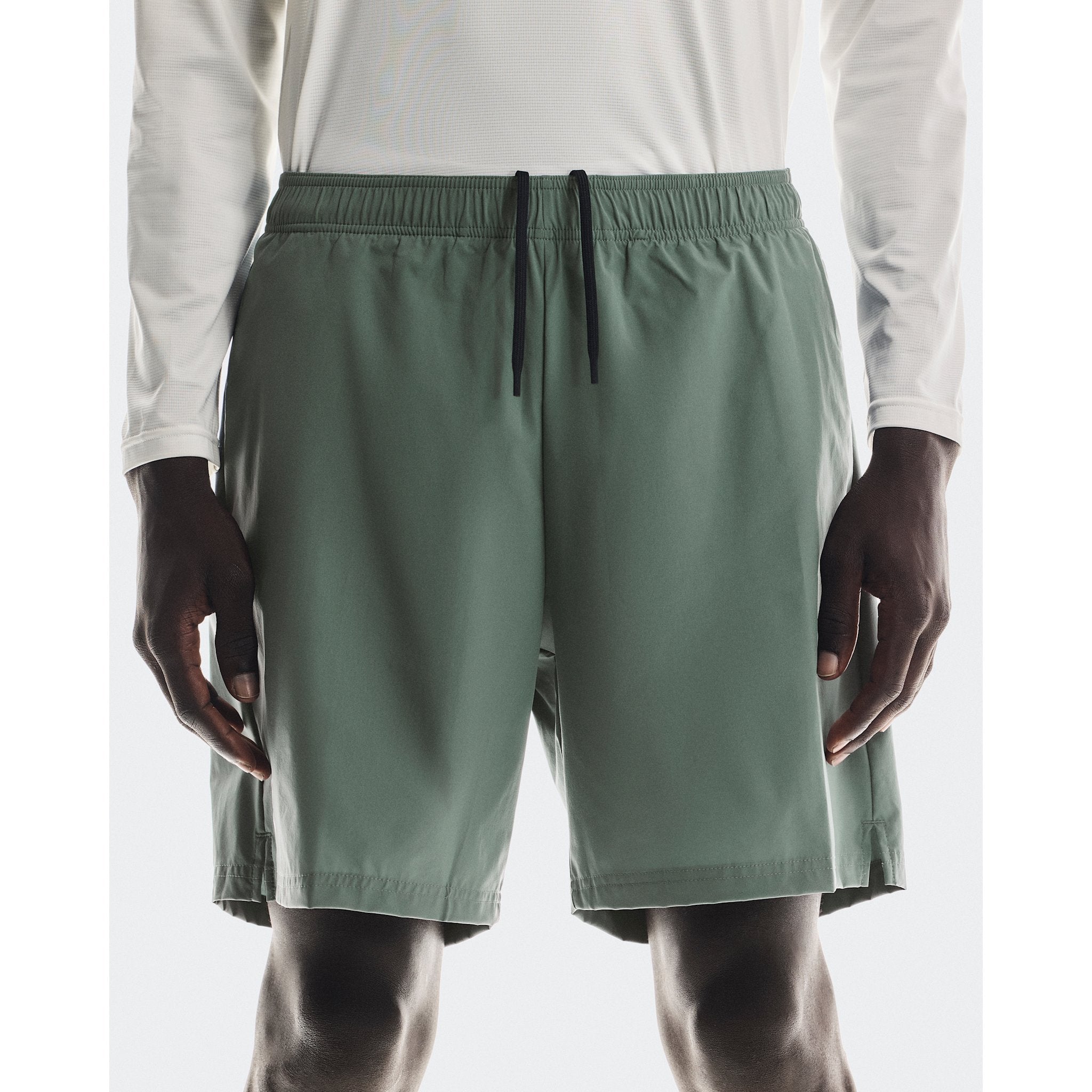 On 7" Core Shorts Olive