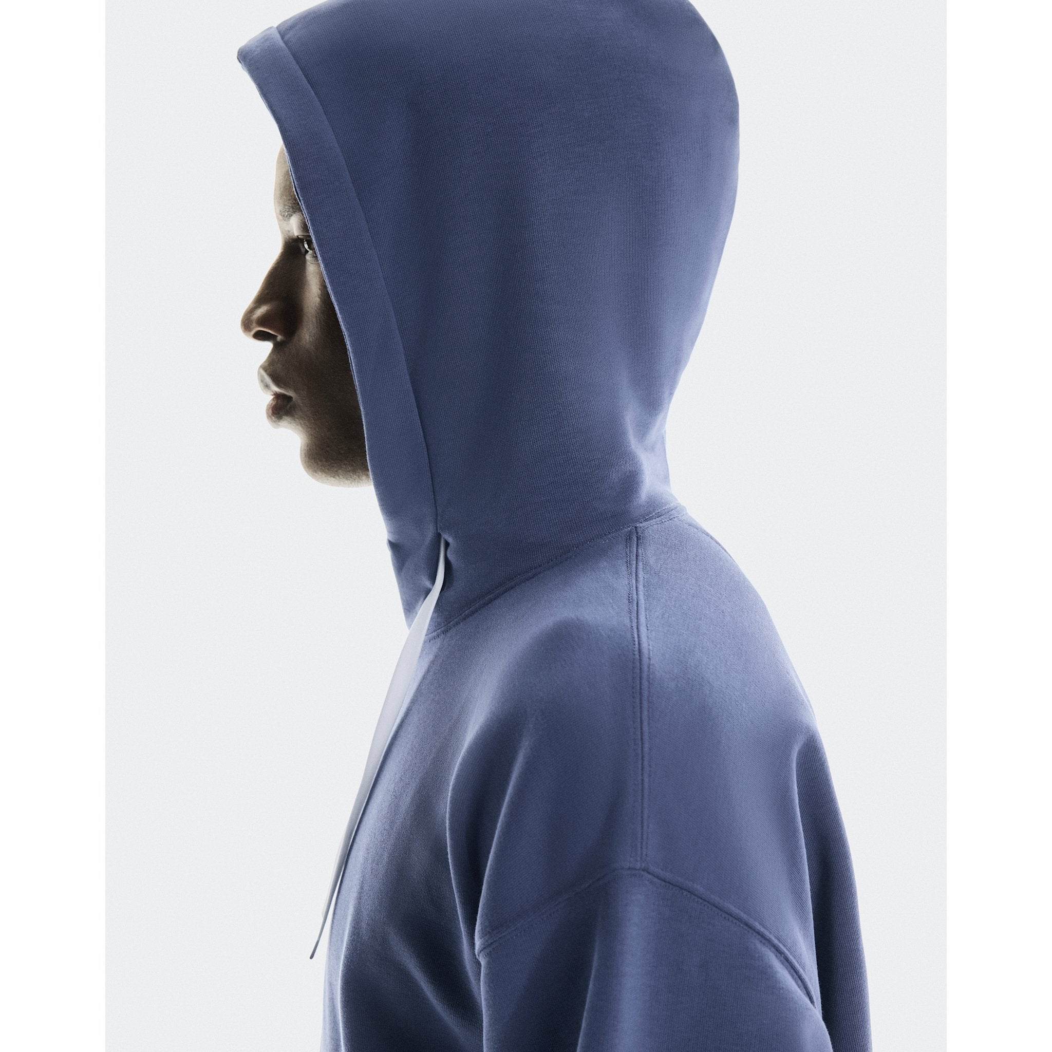 On Club Hoodie Acai