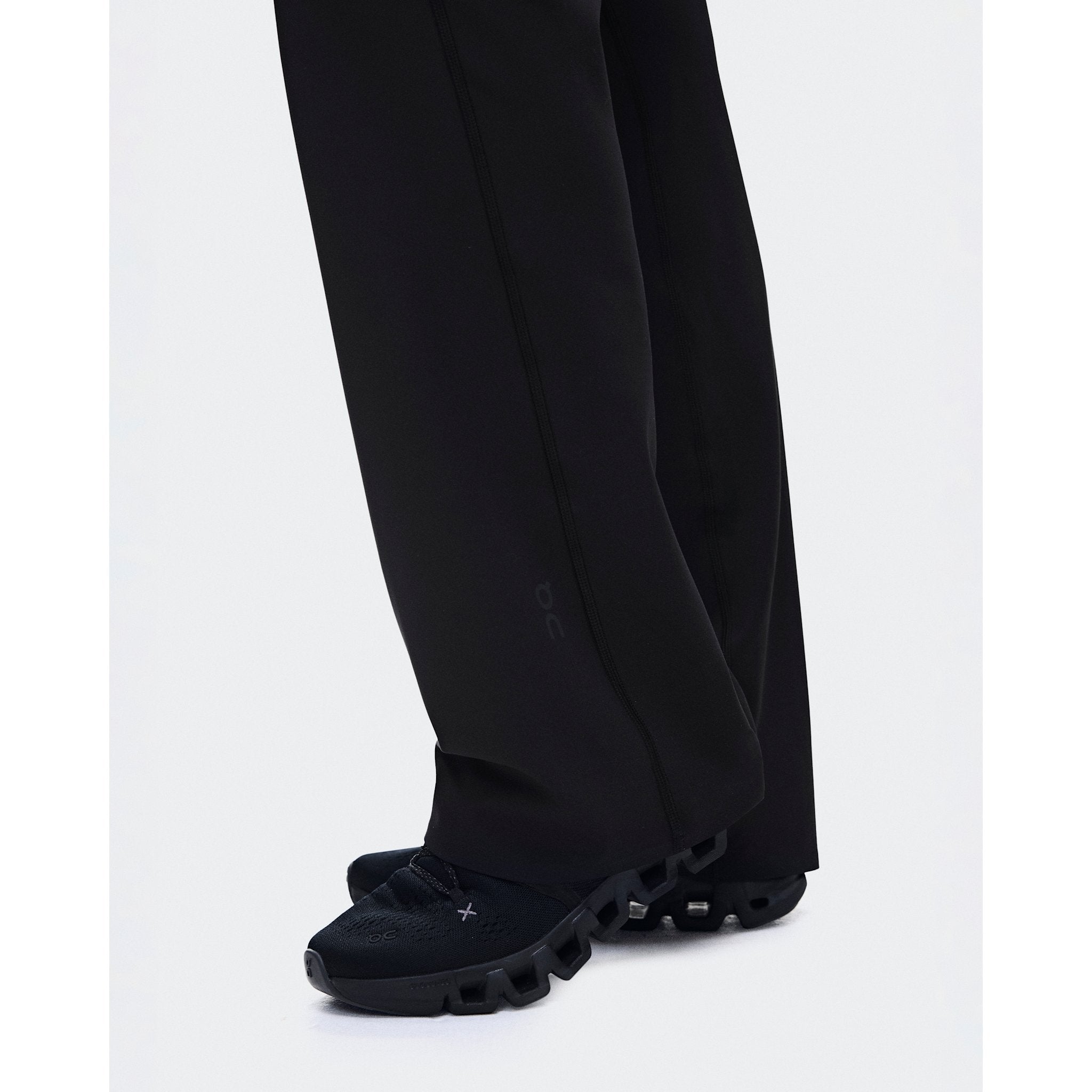 On Studio Flared Pants 30" Black