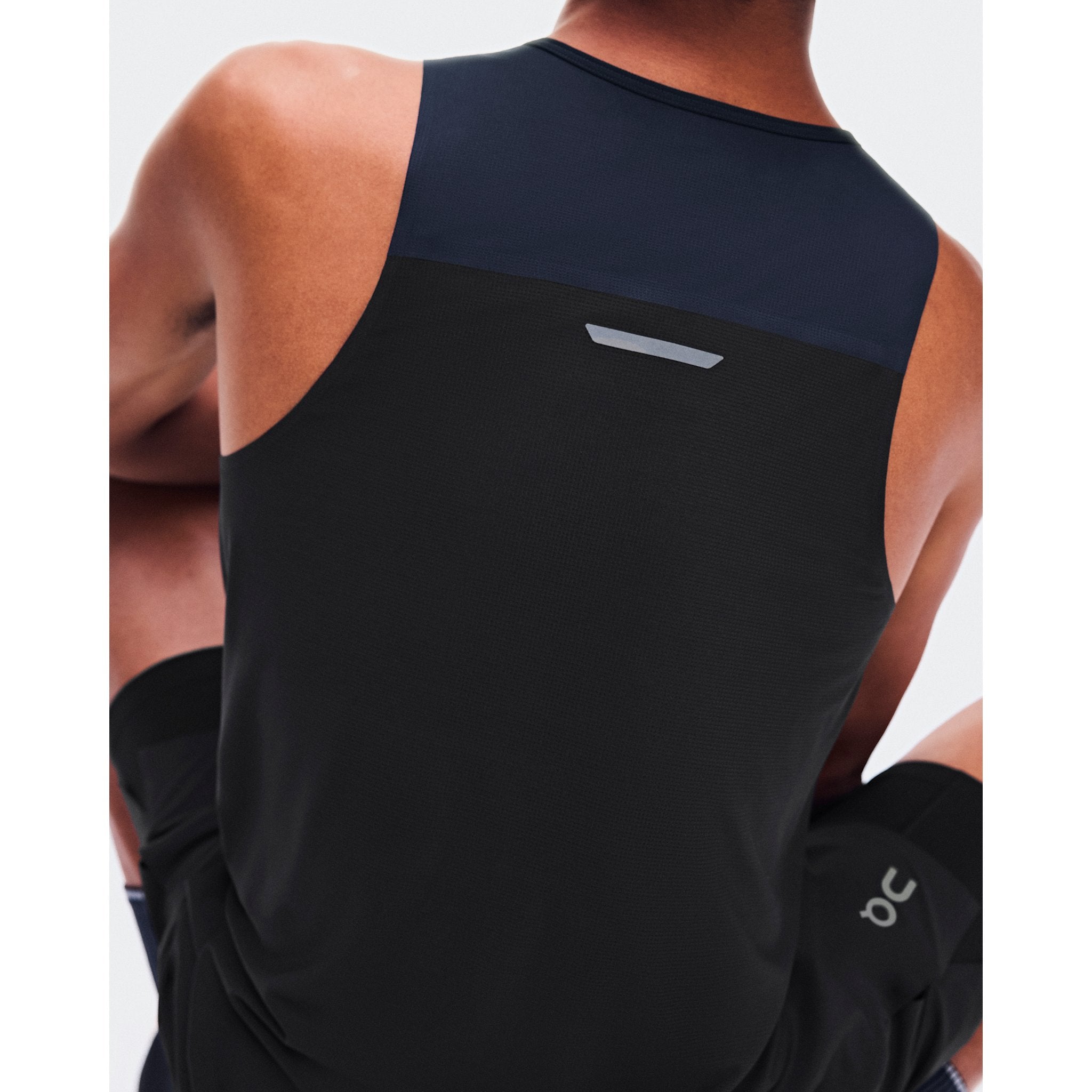 On Performance Tank Navy | Black
