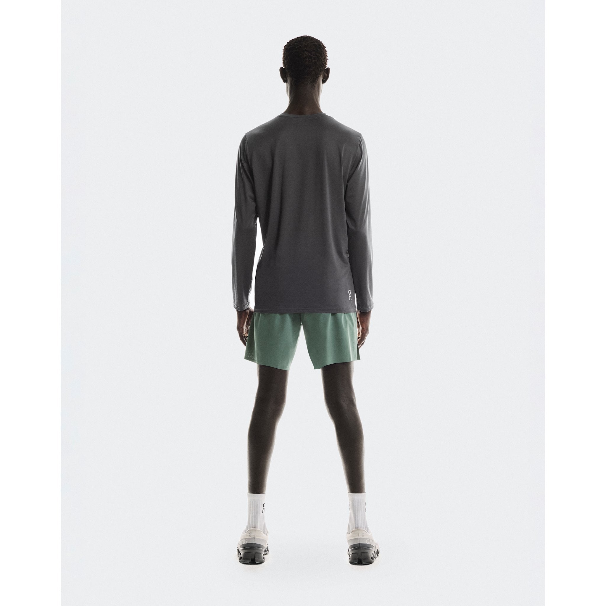 On 7" Performance Shorts Olive