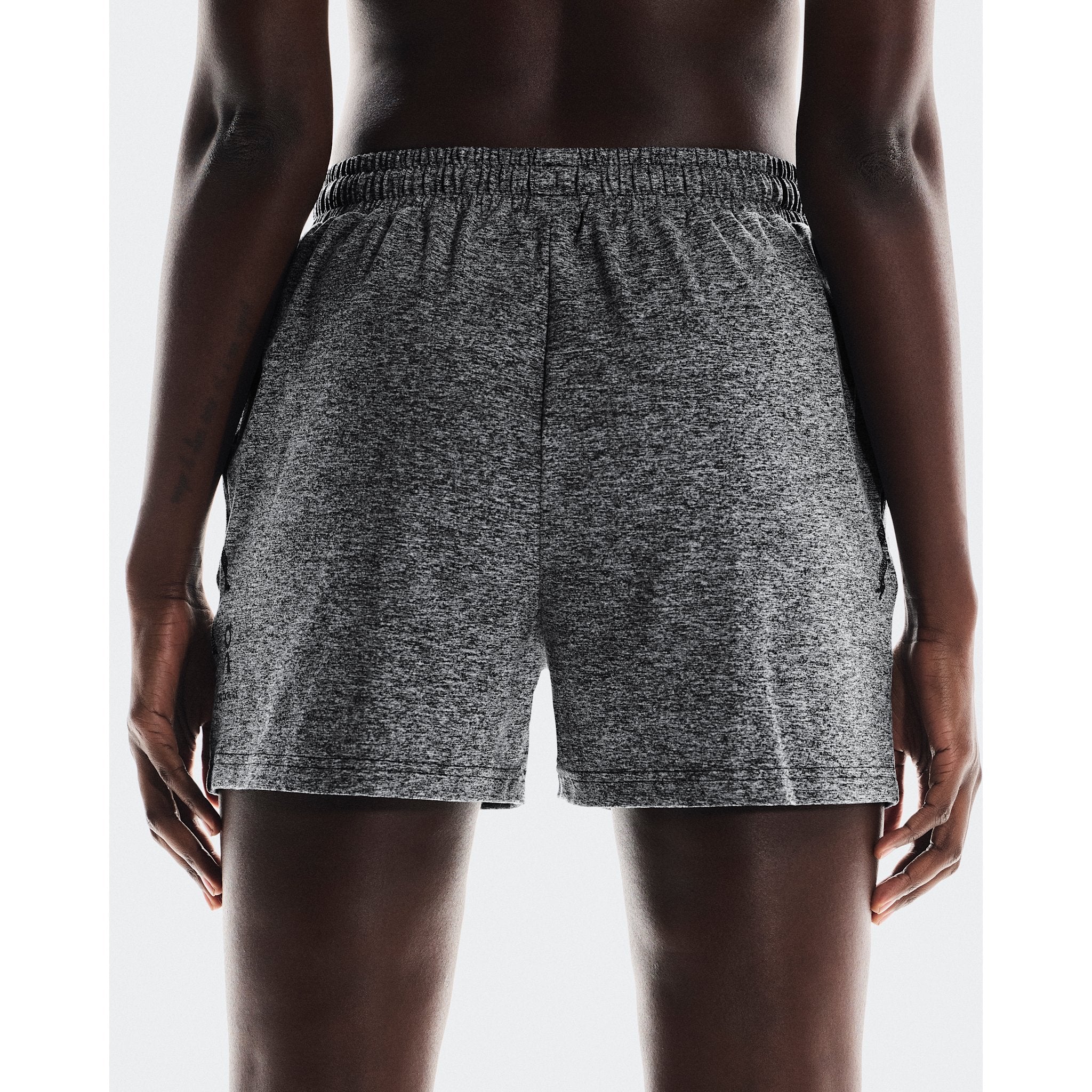 On Courtside Shorts Graphite