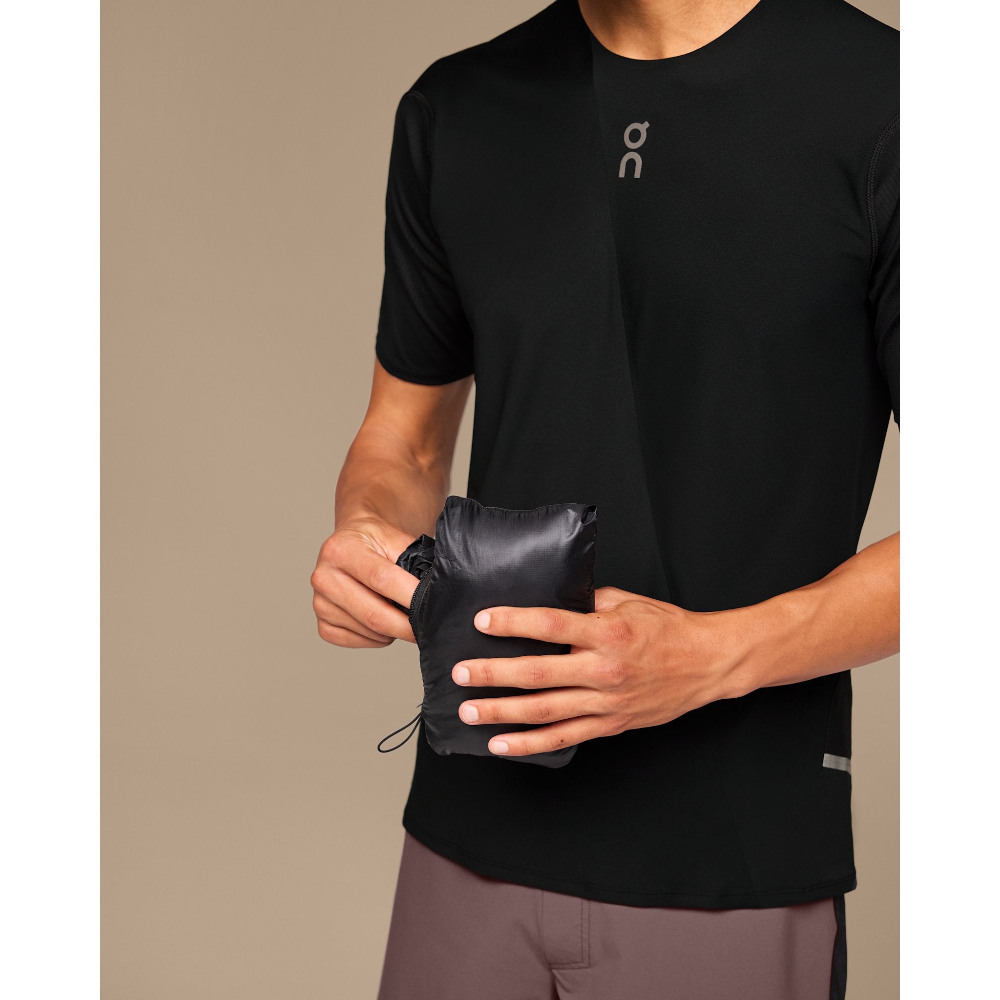 On Weather Vest Black