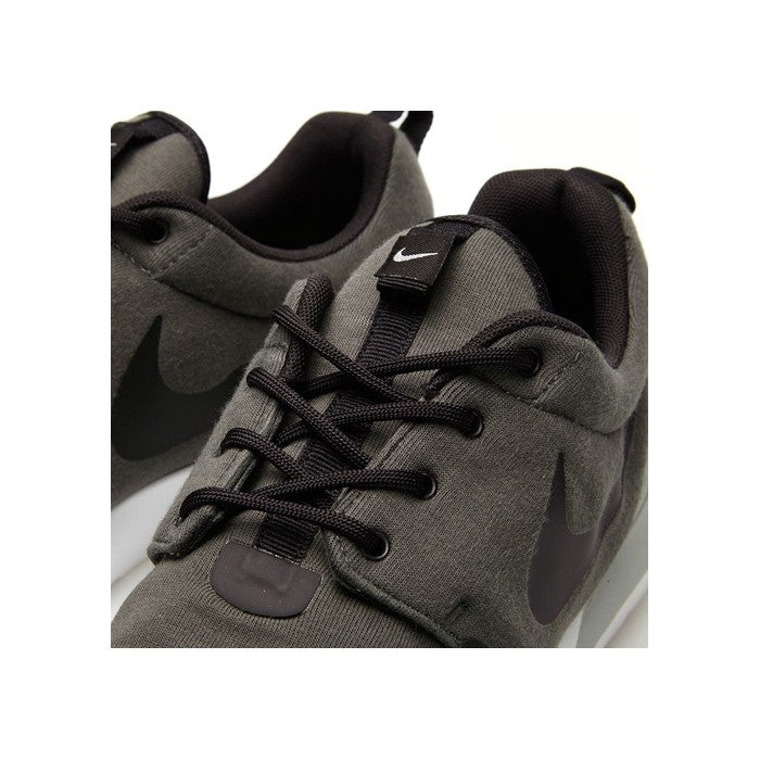 Nike Rosherun NM W SP 'Tech Fleece'