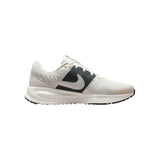 Nike Run Defy 'Phantom Seaweed'